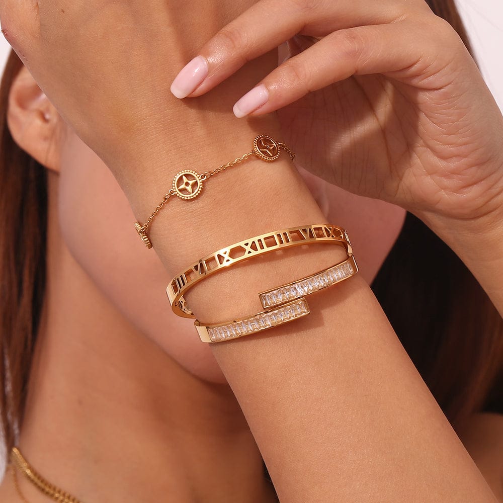 Arya | Baguette Frame Statement Bangle