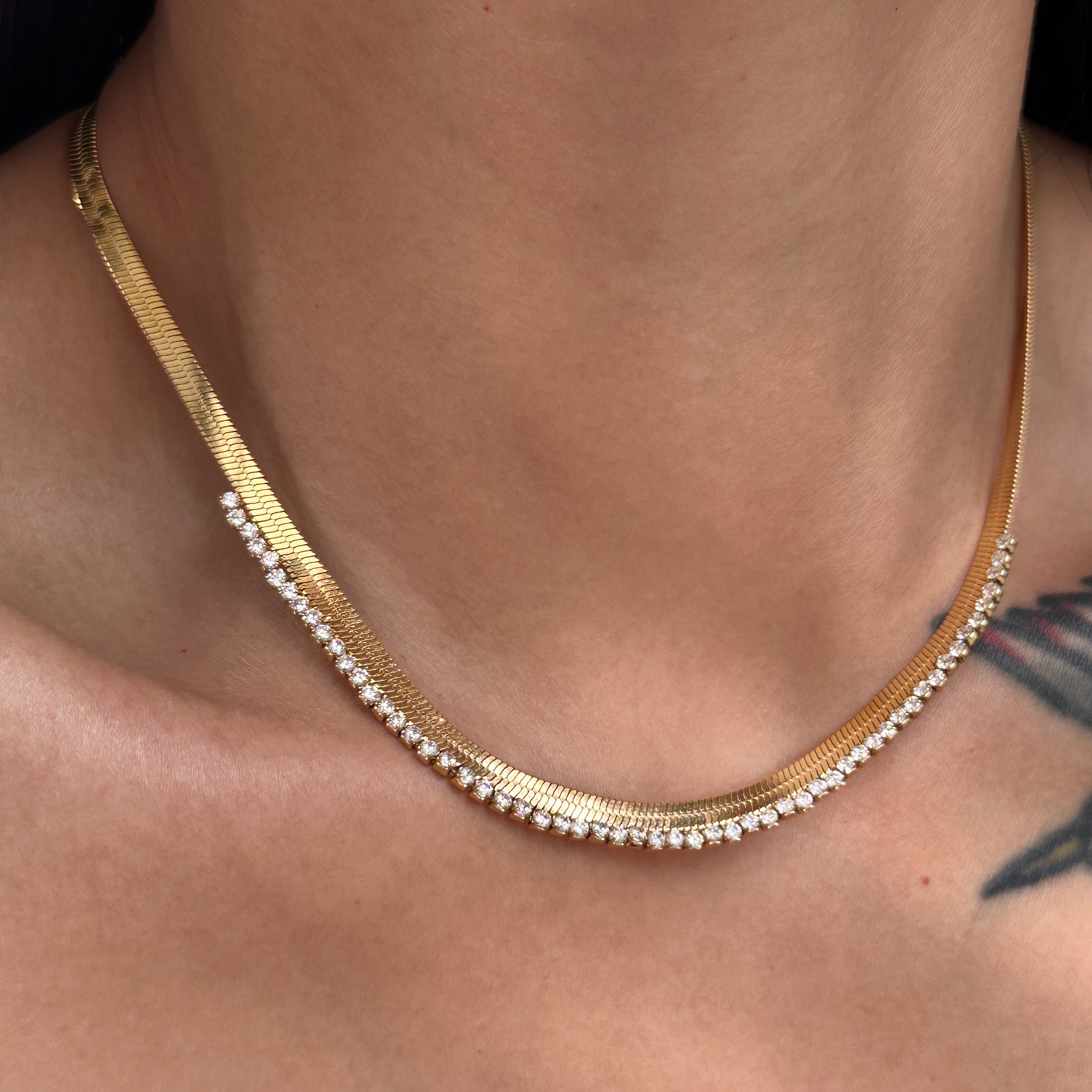 Nooré | Diamond Crest Collar Necklace