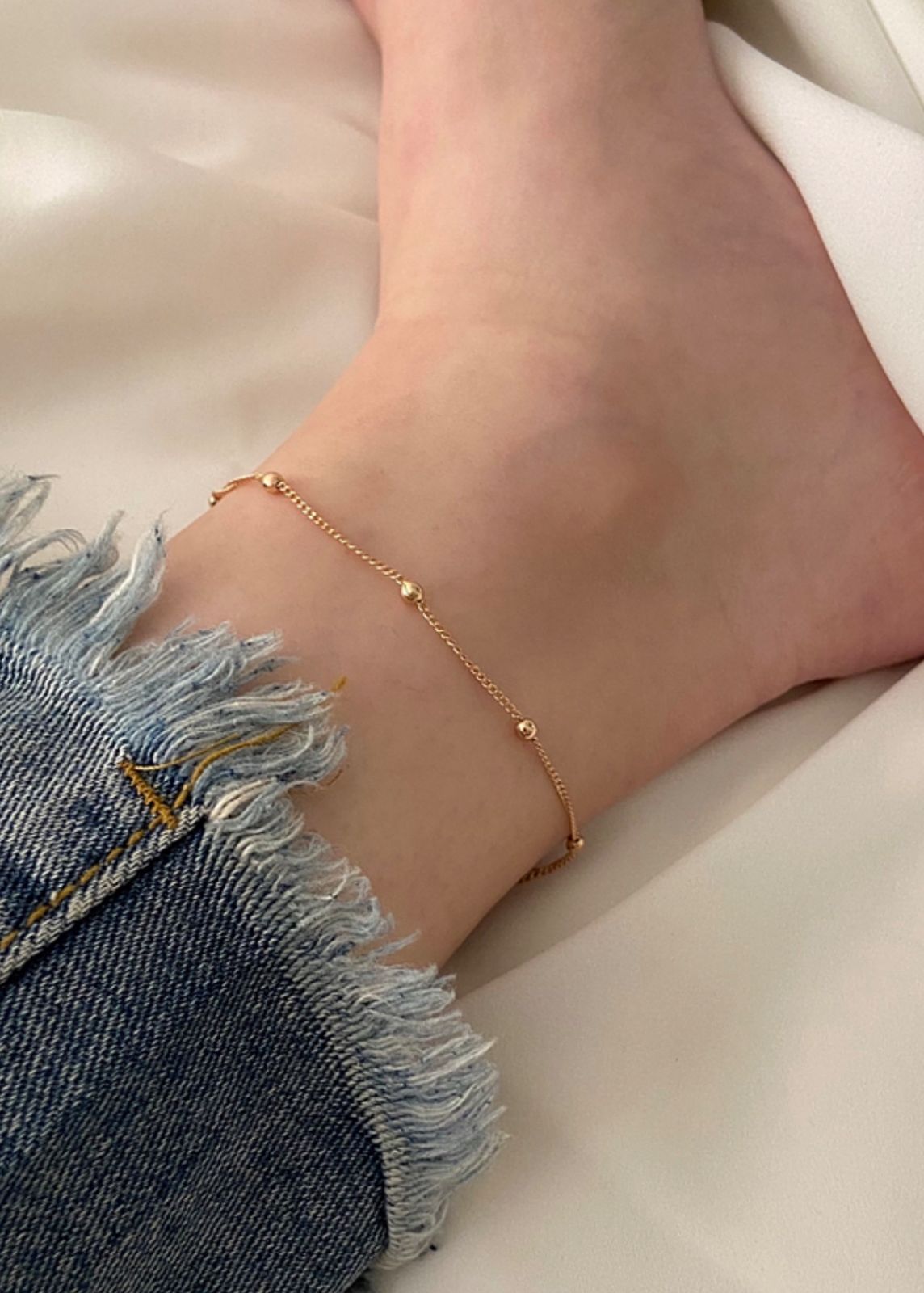 Whisper Chain – Beaded Gold Anklet