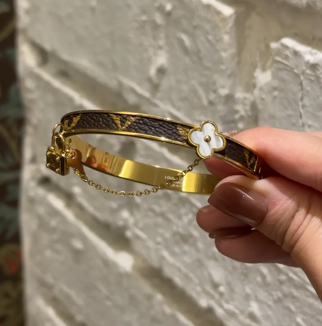 Amara Lock & Bloom Bracelet