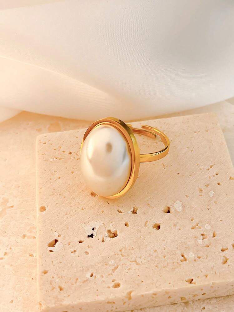 “Luna” Adjustable Pearl Ring – Gold Finish