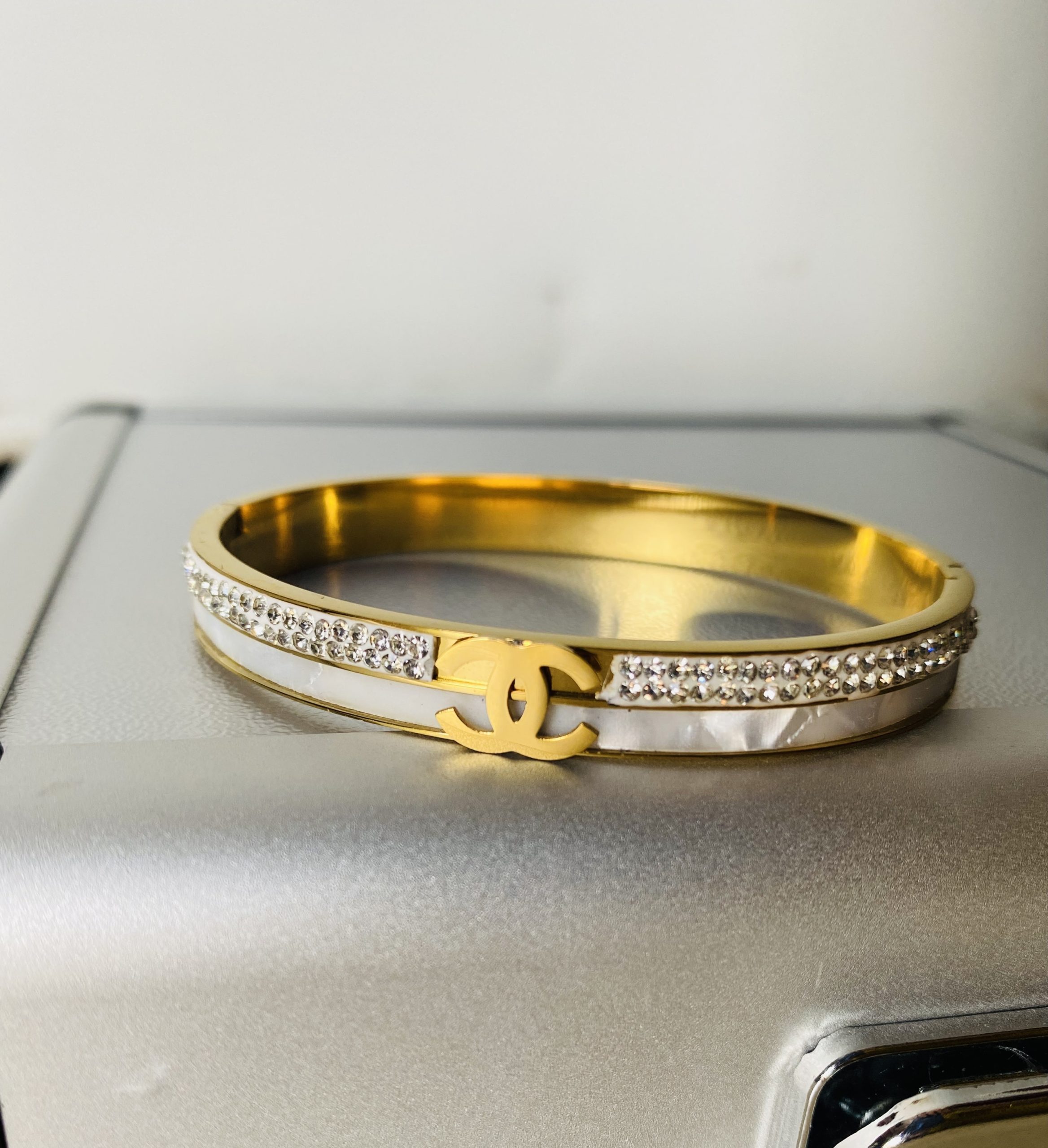 Chérie Emblem Bracelet