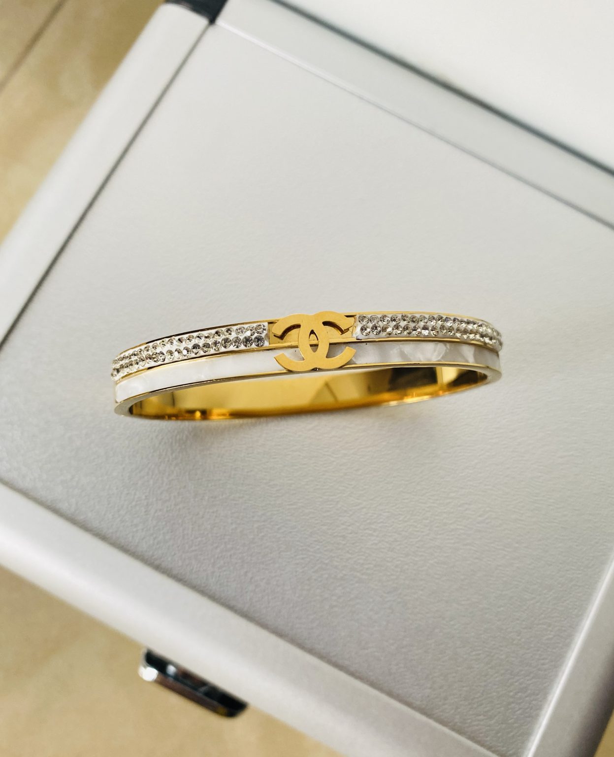 Chérie Emblem Bracelet