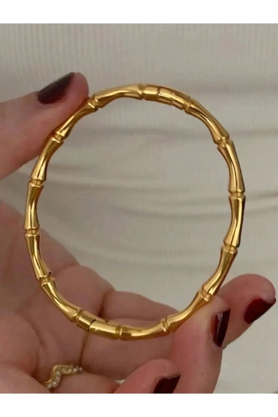 Bamboo Whisper – Sculpted Gold Bracelet