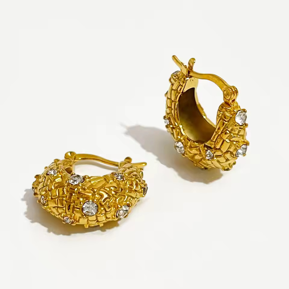 “Soleil” Textured Hoop Earrings – 18K Gold Plated