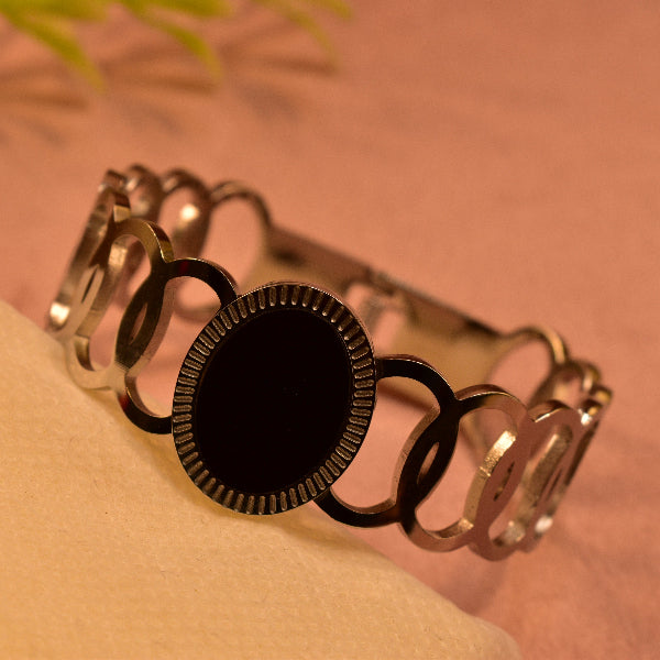 Nocturne Link Bracelet – Golden Depth & Mystery