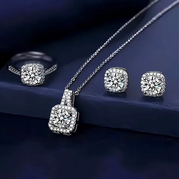 Celeste Square Halo Set