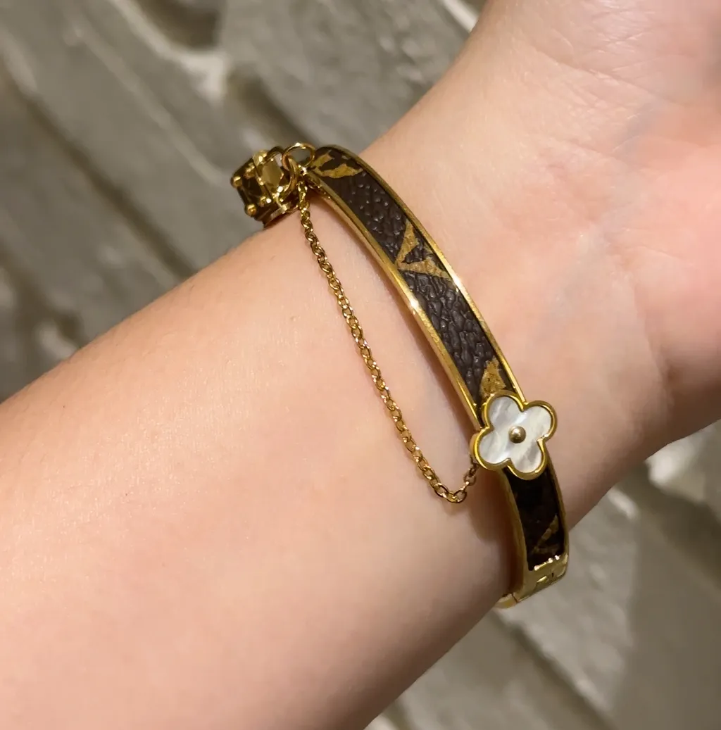 Amara Lock & Bloom Bracelet