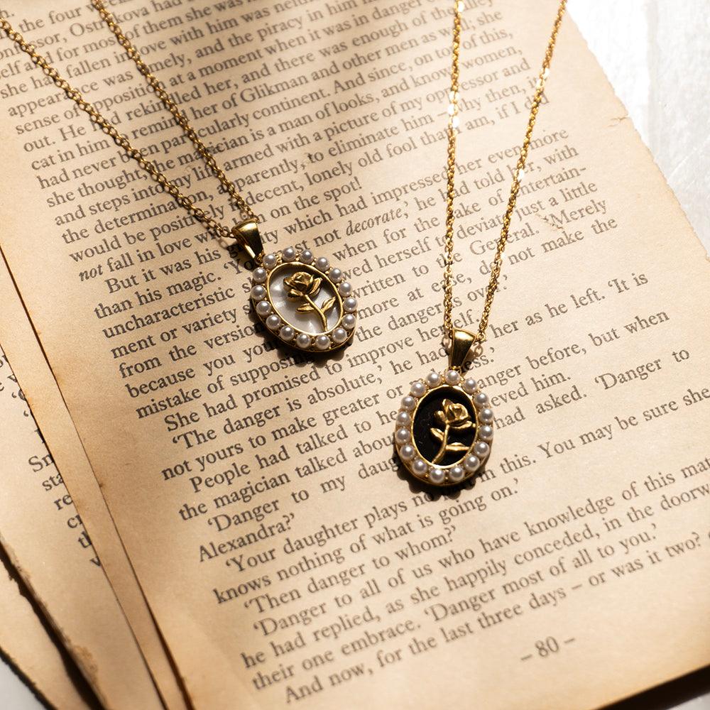 Rosette Elegance – Pearl Halo Necklace