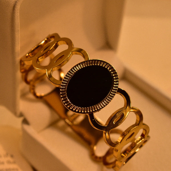 Nocturne Link Bracelet – Golden Depth & Mystery