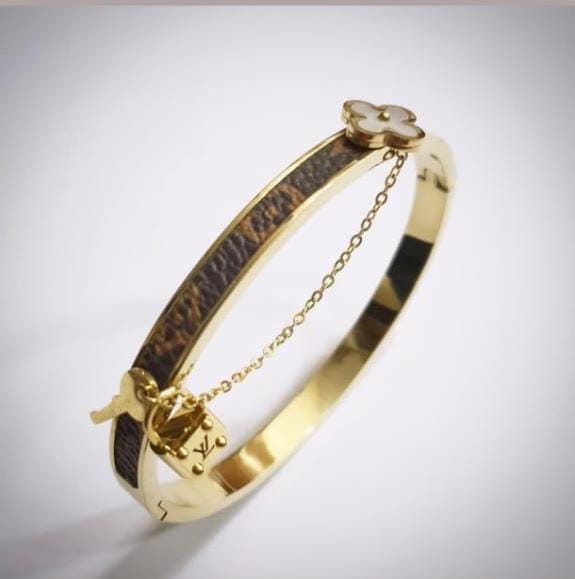 Amara Lock & Bloom Bracelet