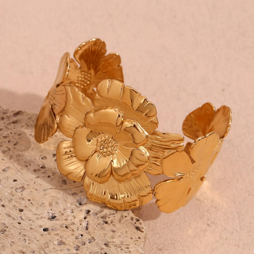  Floralis Radiant – Gold Petal Cuff Bracelet