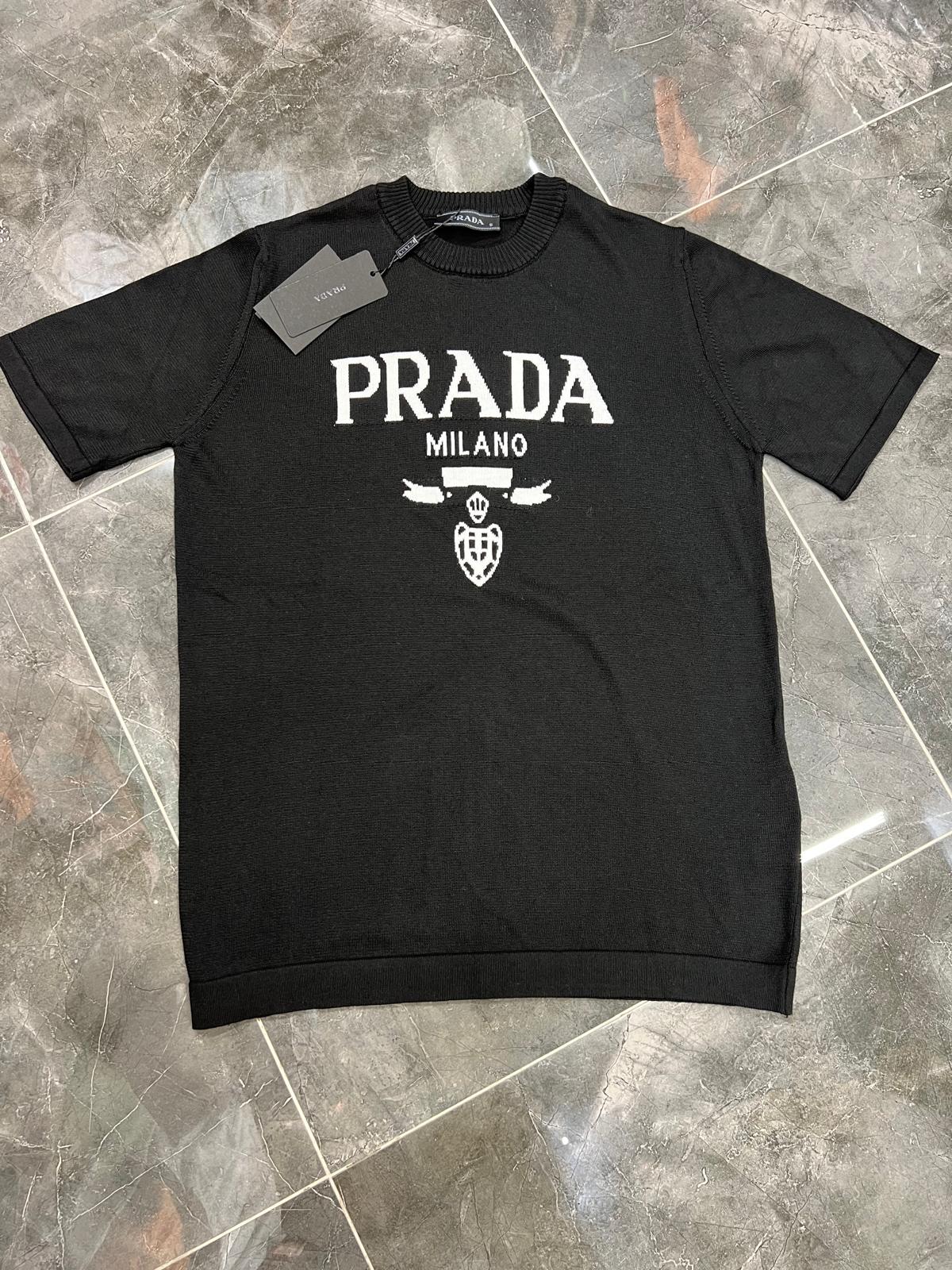 PRADA T-SHİRT