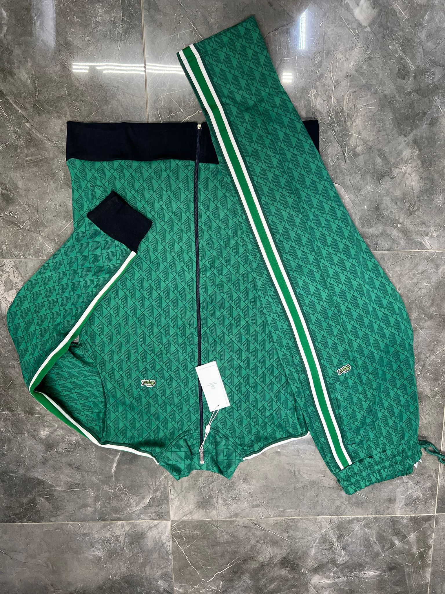 lacoste traninganzüge