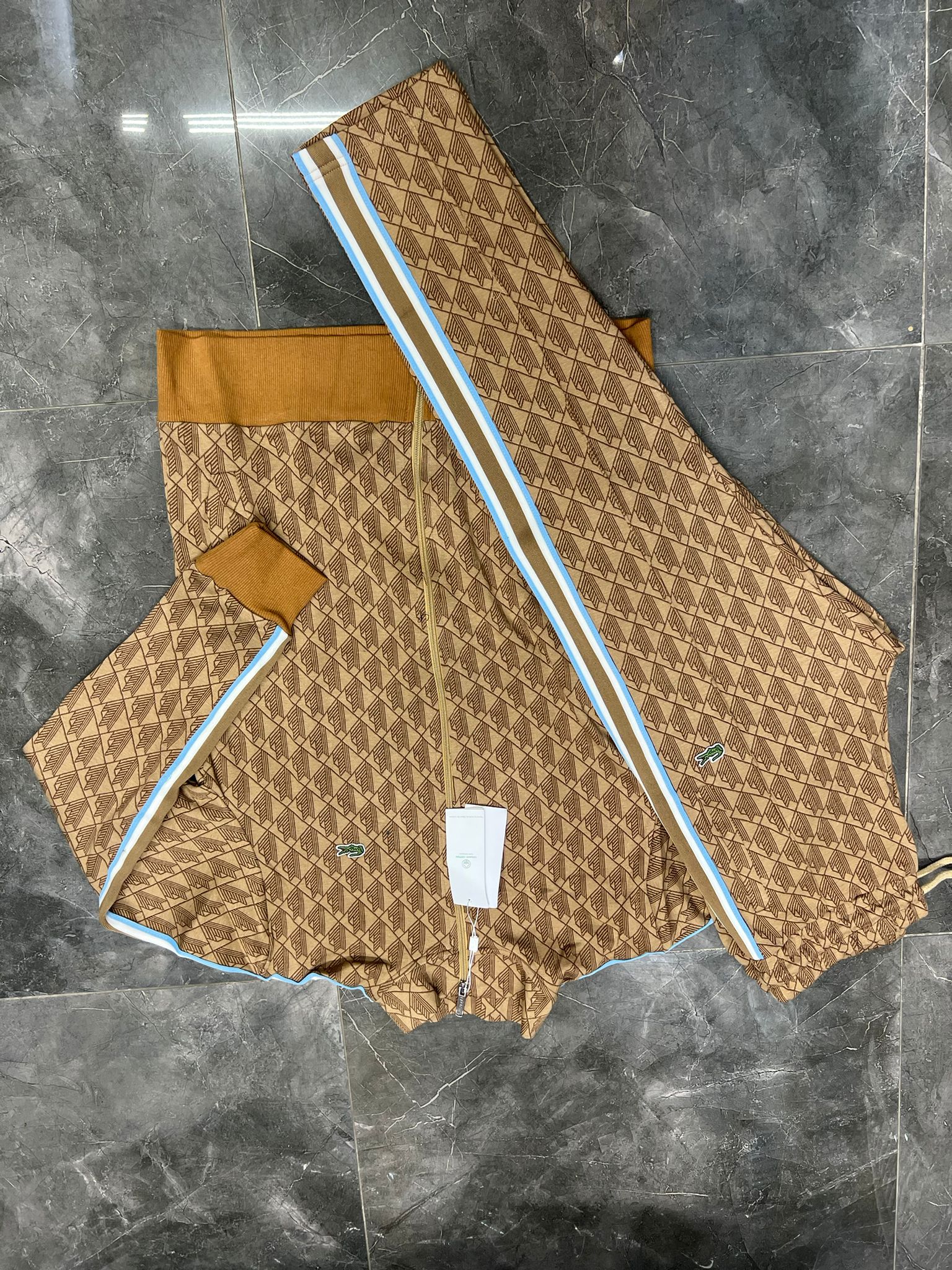 lacoste traninganzüge