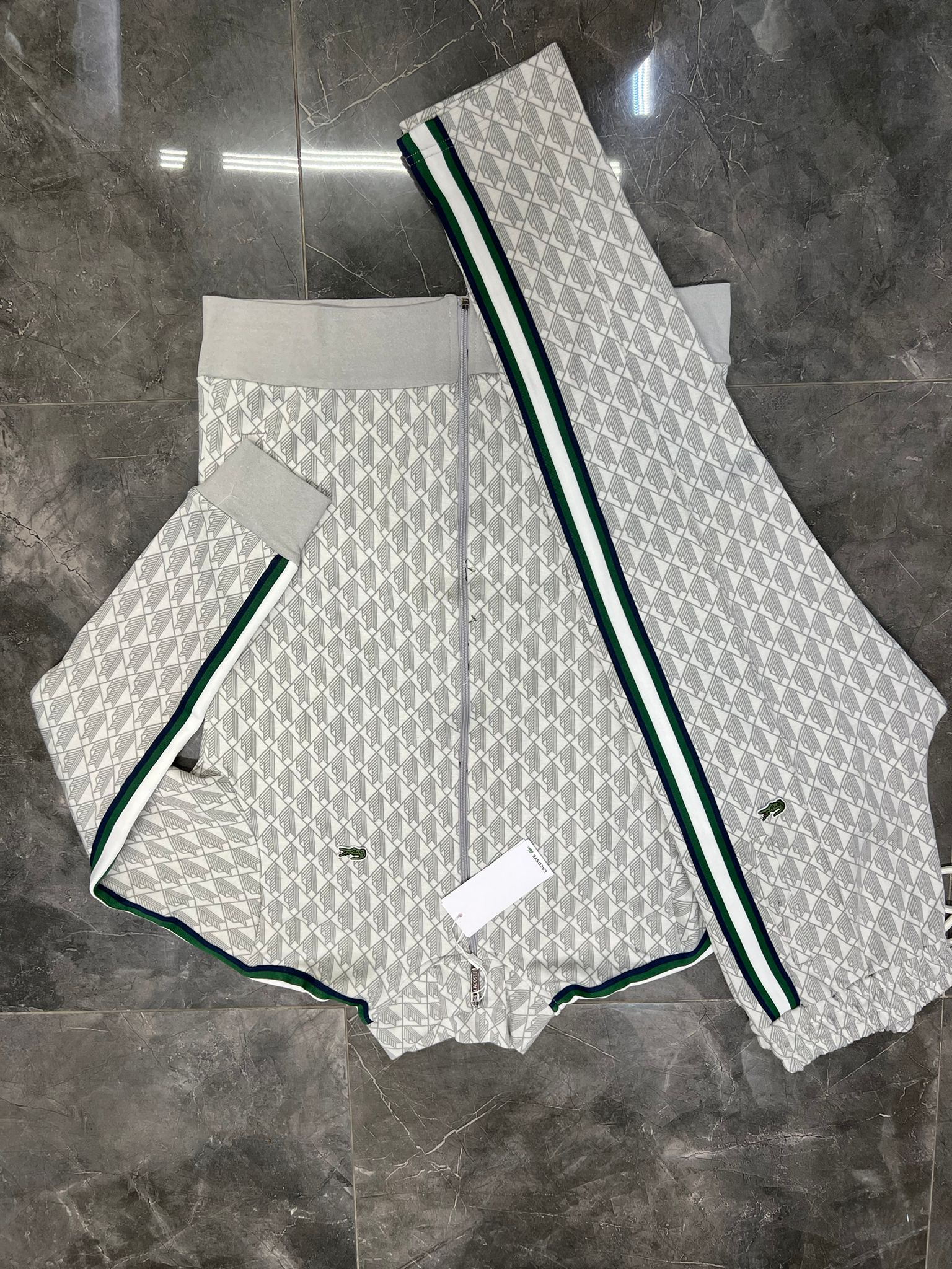 lacoste traninganzüge