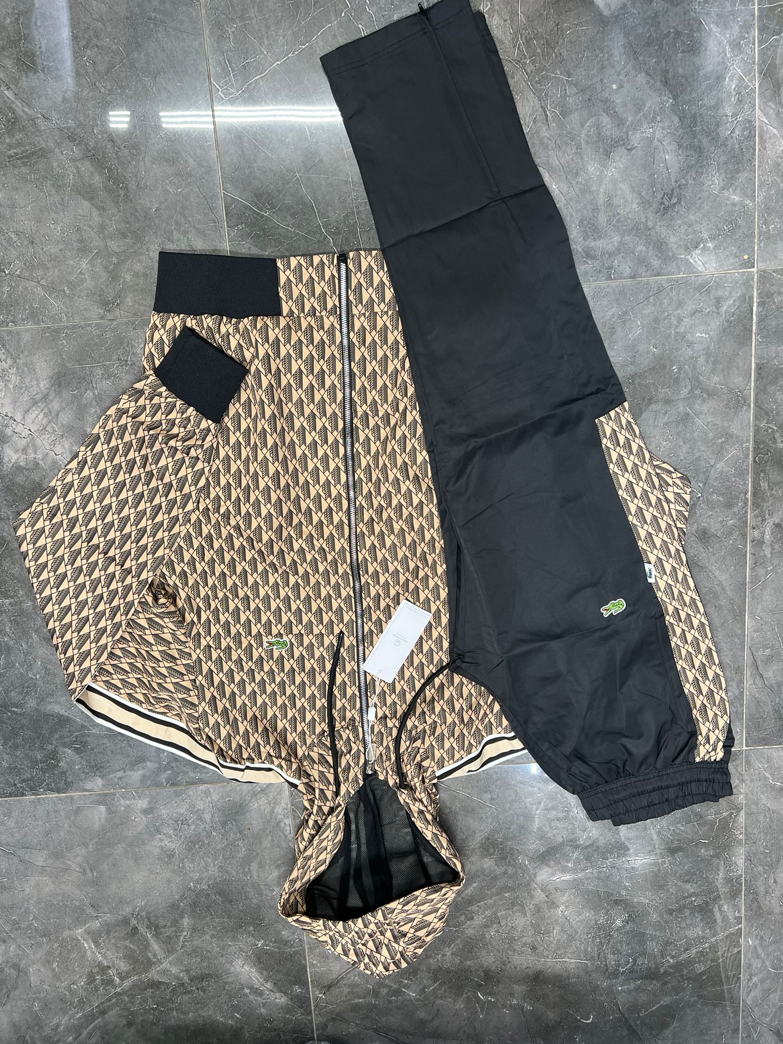 lacoste traninganzüge