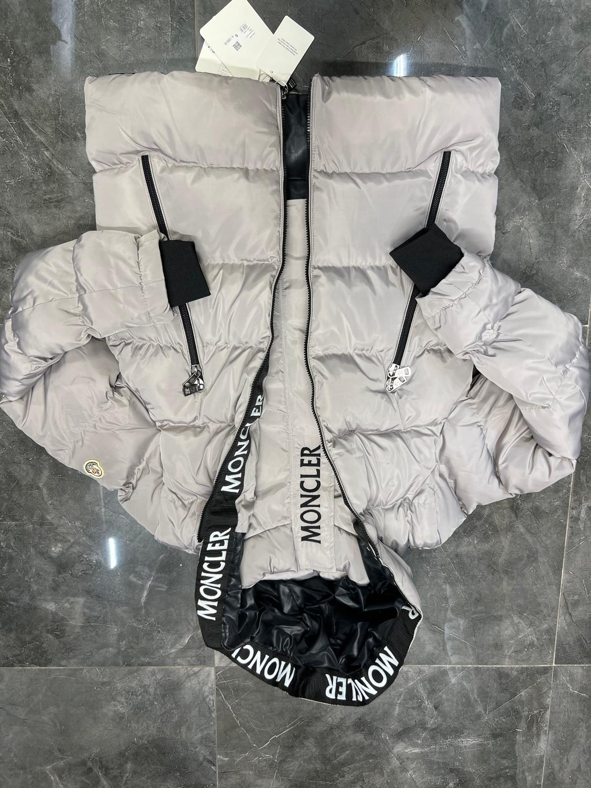 MONCLER JACKE