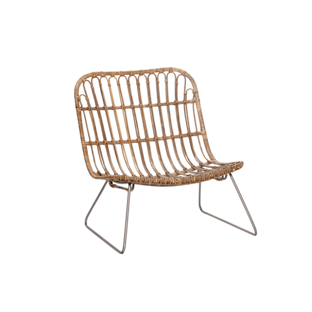 Lounge Chair with Metal Legs | Modern Comfort and Style