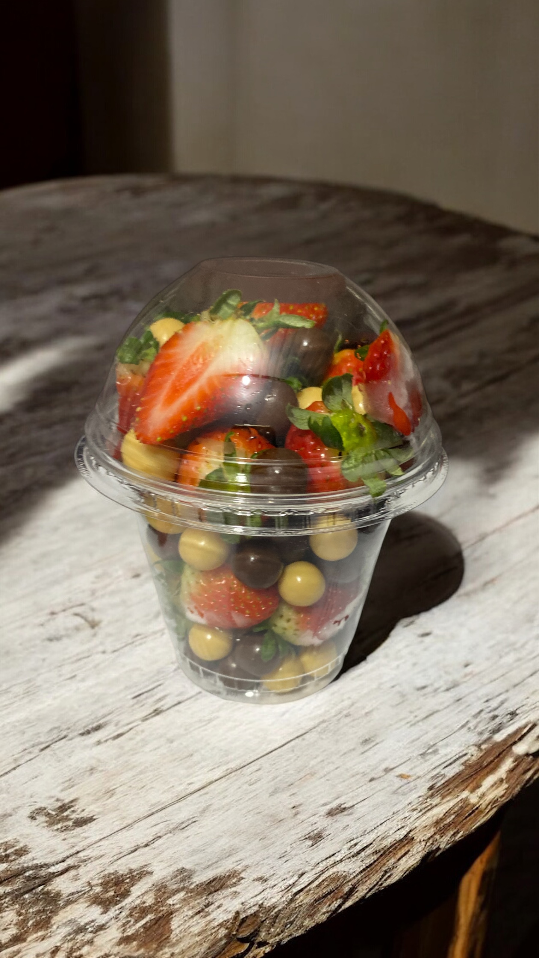 Drageas de chocolate com Morangos