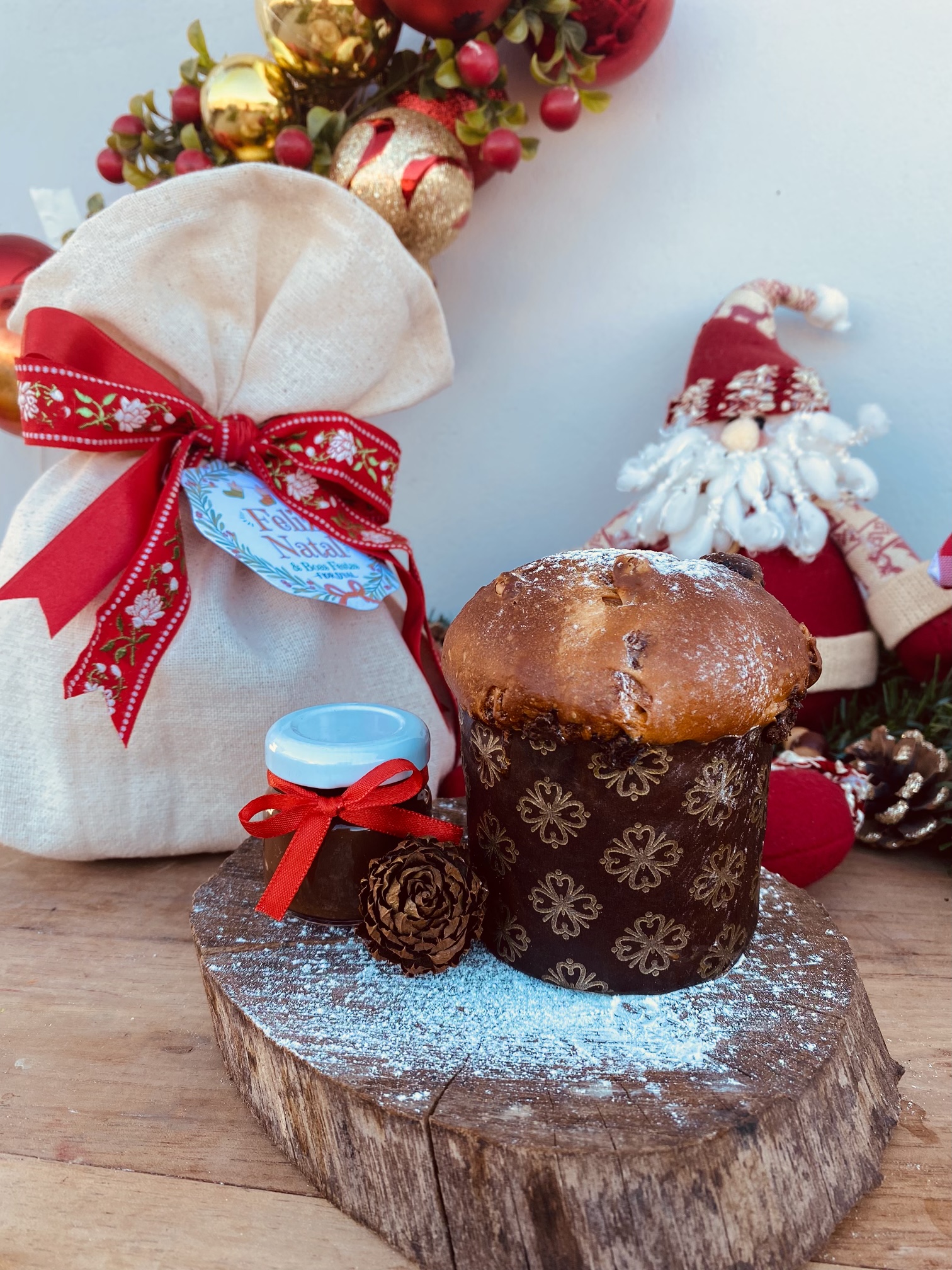 Mini Chocotone + Potinho de Brigadeiro + Saco Personalizado 