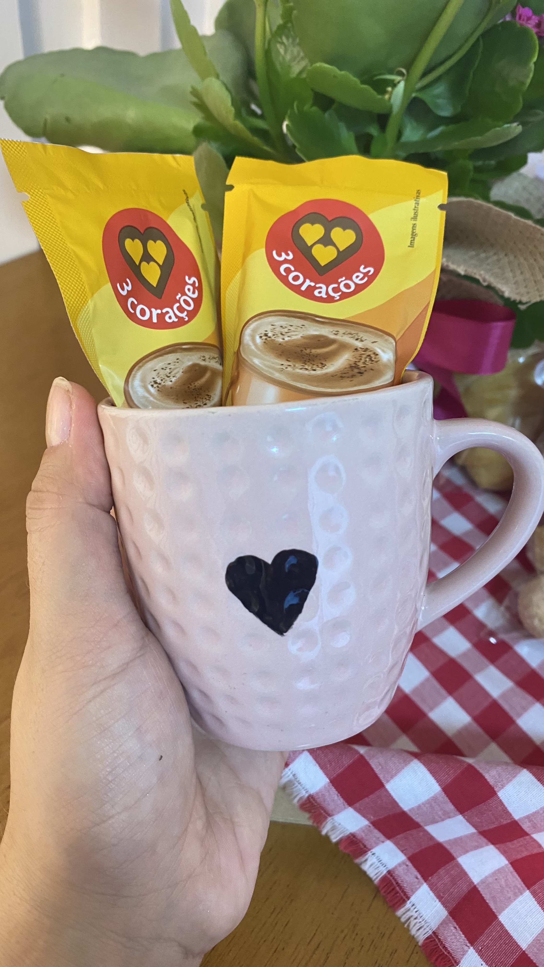 Xícara Rosa – Toque de Carinho para o Dia das Mães