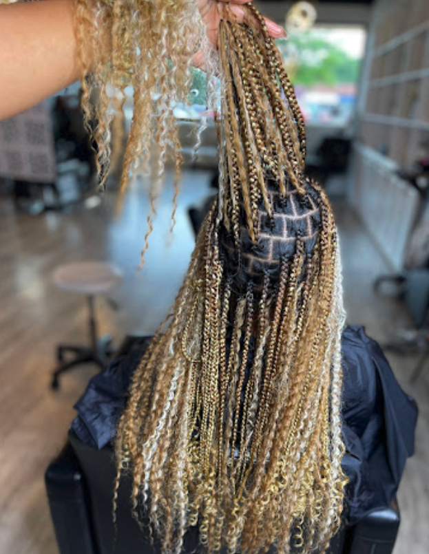 Bohemian knotless braids (100% human hair included)