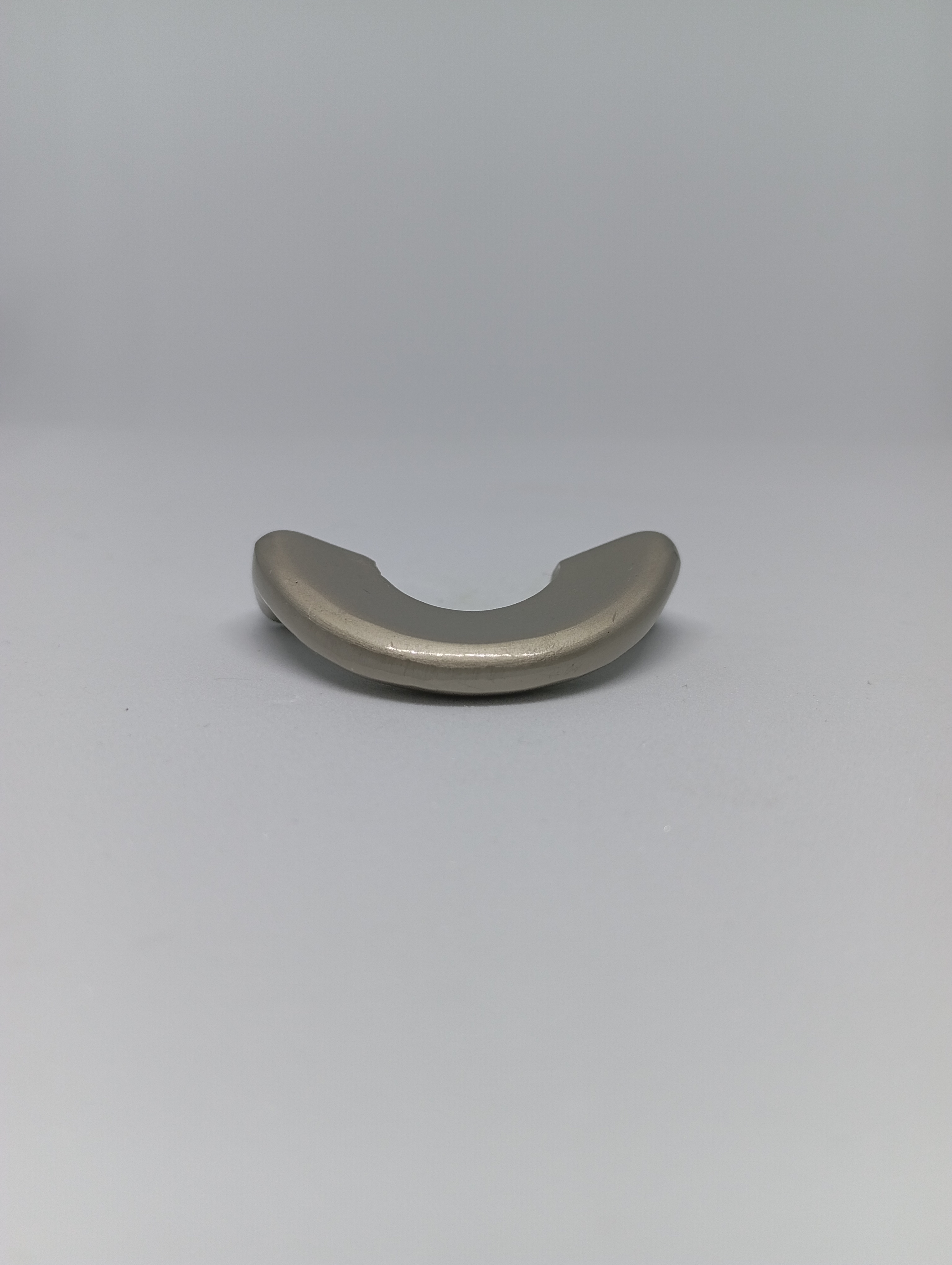 Metal Crescent-Shaped Knob (PHK0020)
