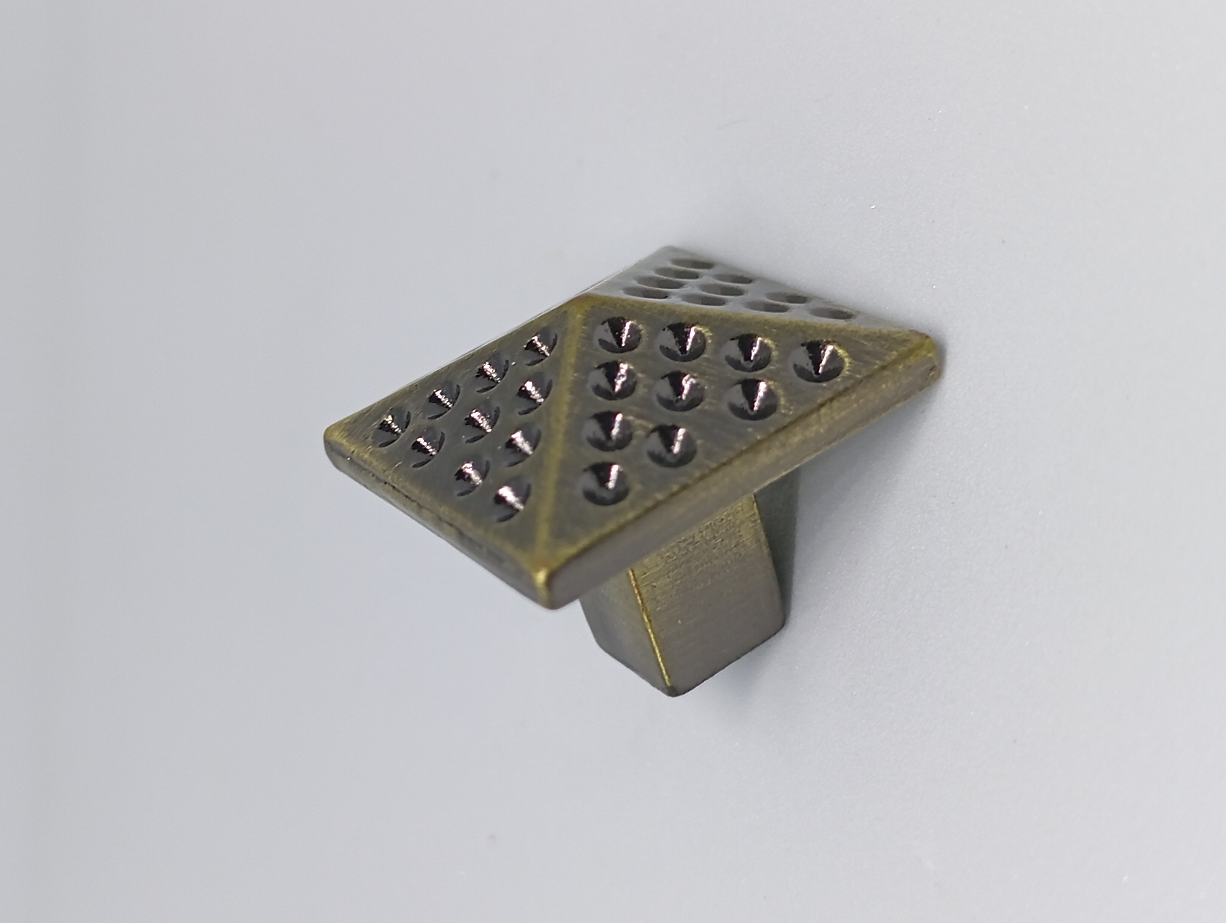 Vintage Pyramid Knob (PHK0041)