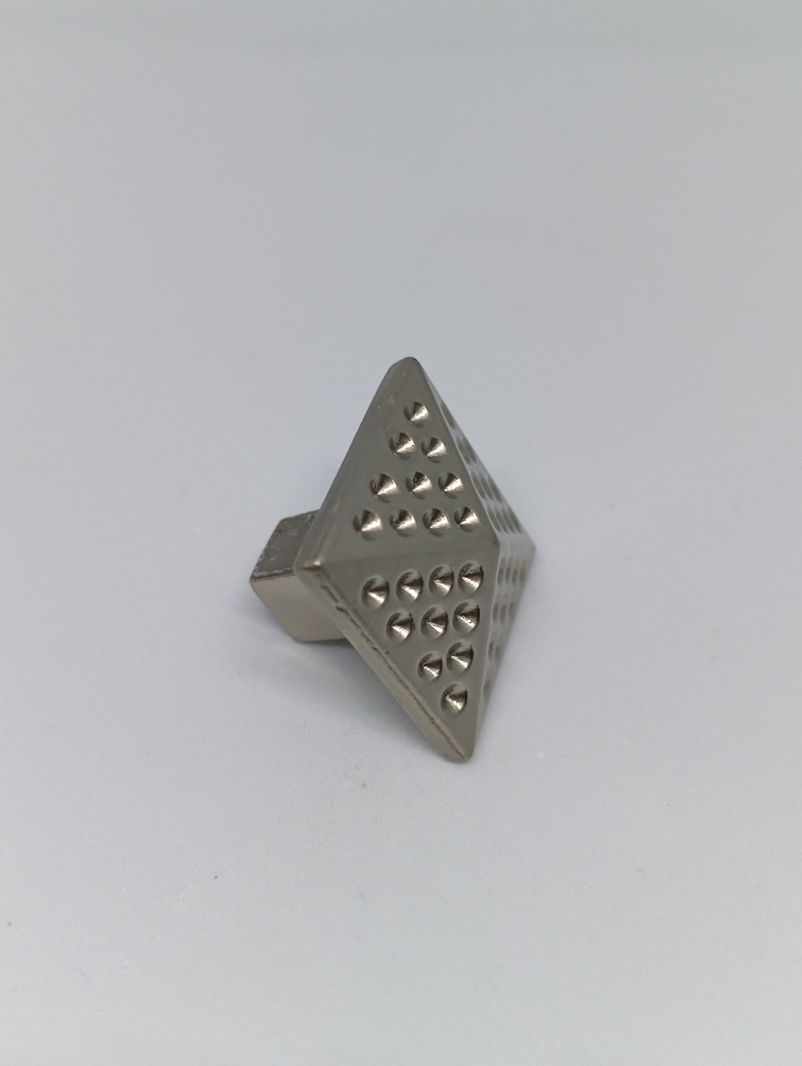Vintage Pyramid Knob (PHK0041)