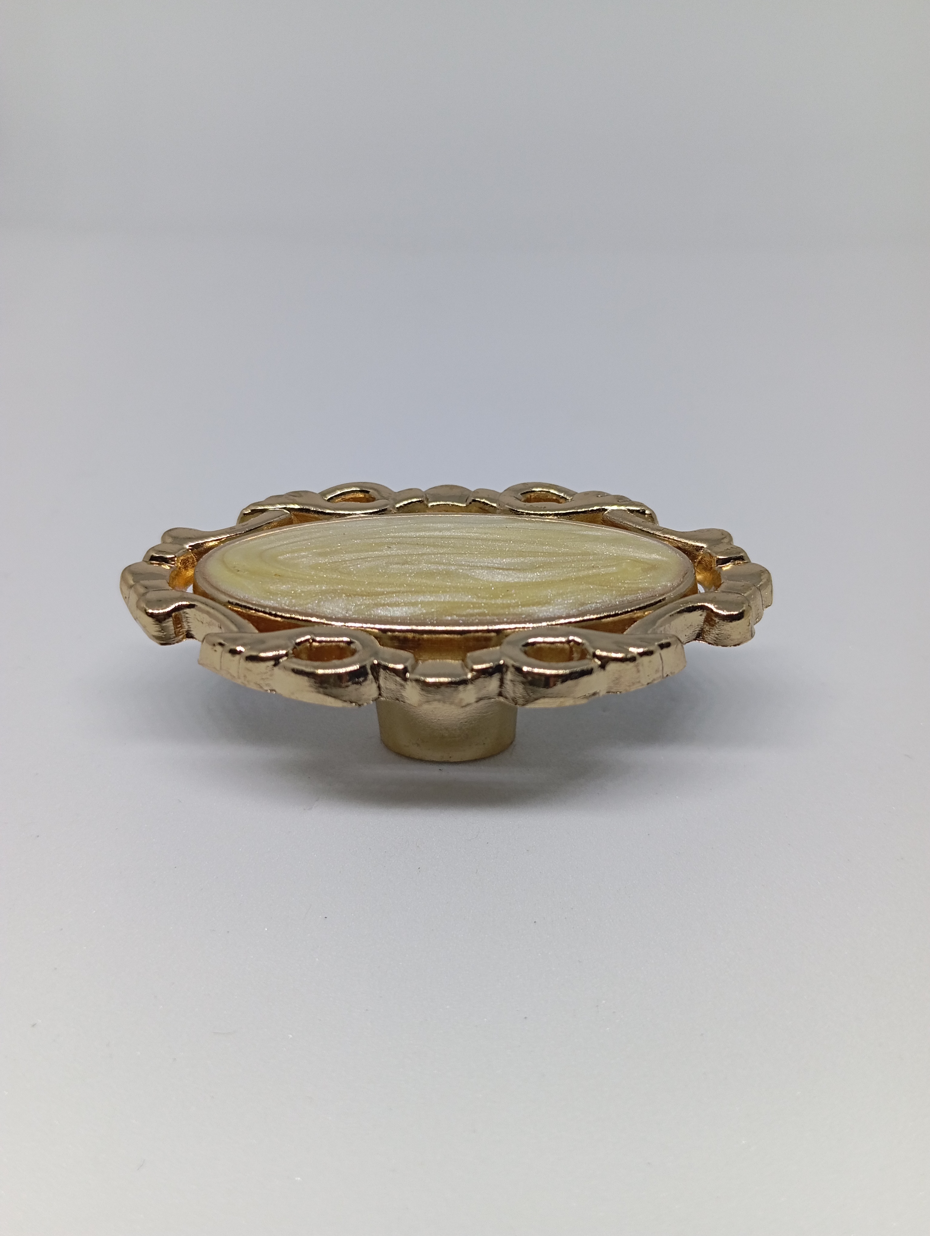 Ornate Gold Oval Knob (PHK0057)
