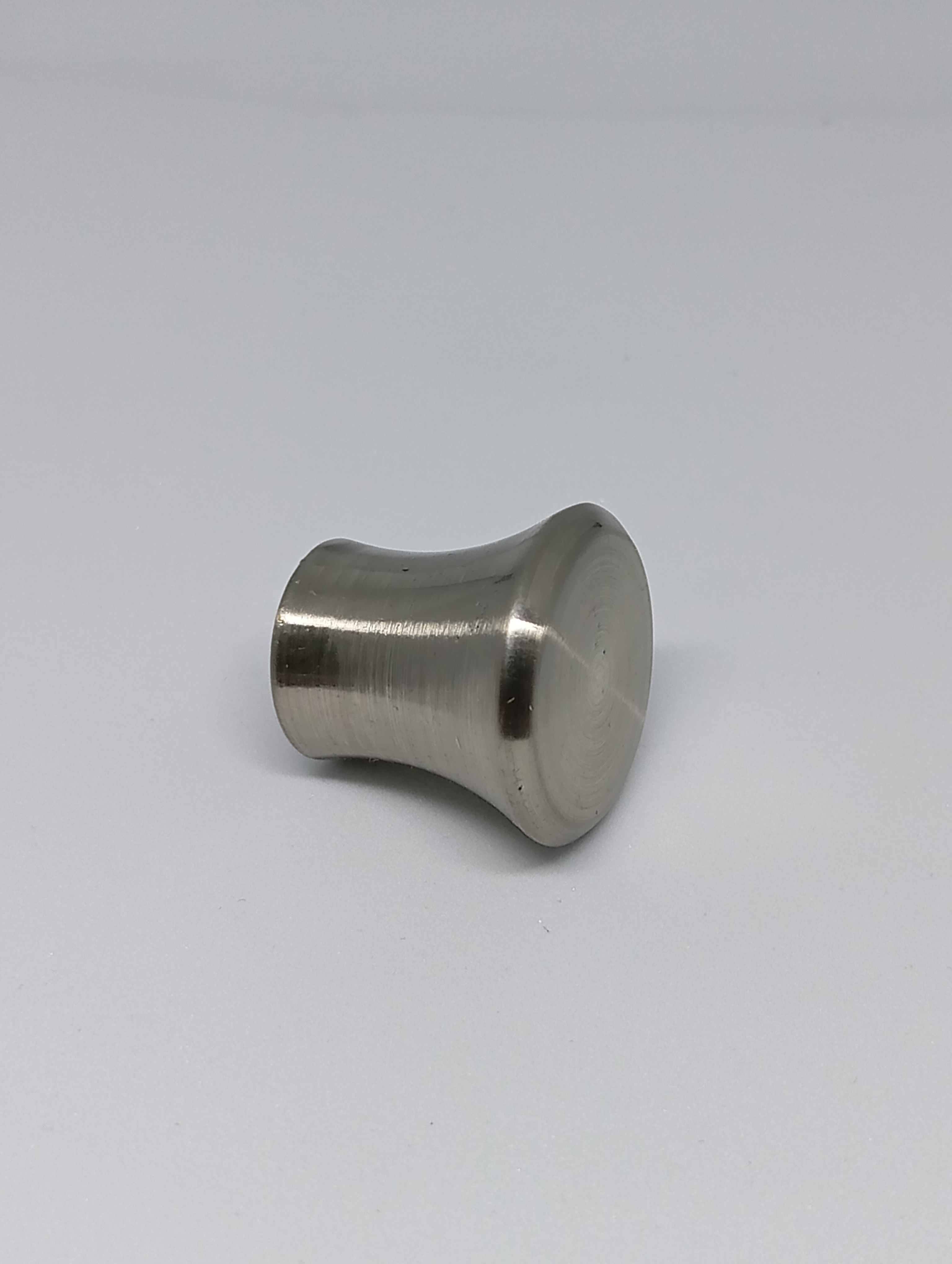 Flared Metallic Cabinet Knob (PHK0058)