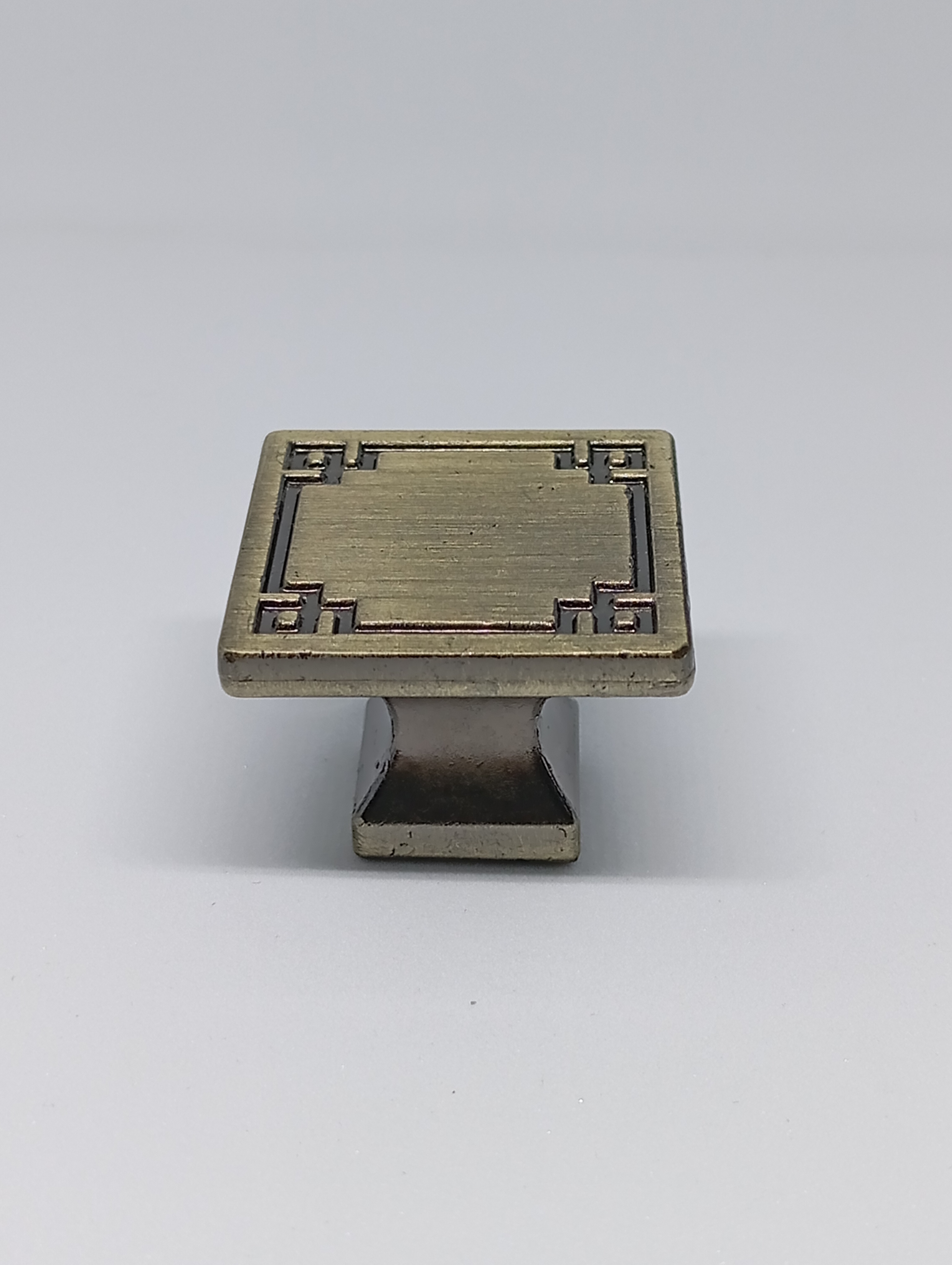 Square Antique Knob (PHK0063)