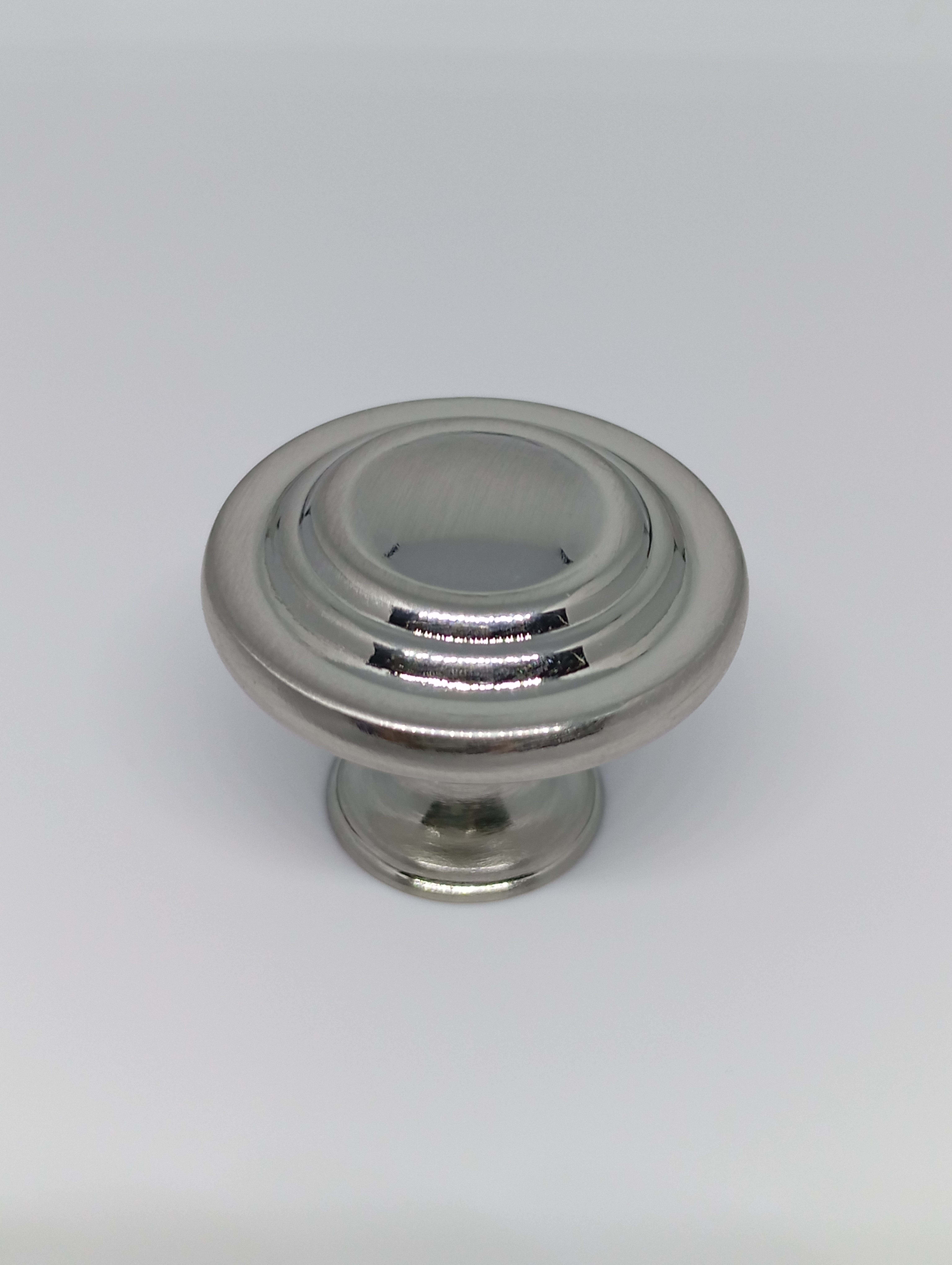 The Ripple Cabinet Knob (PHK0110)