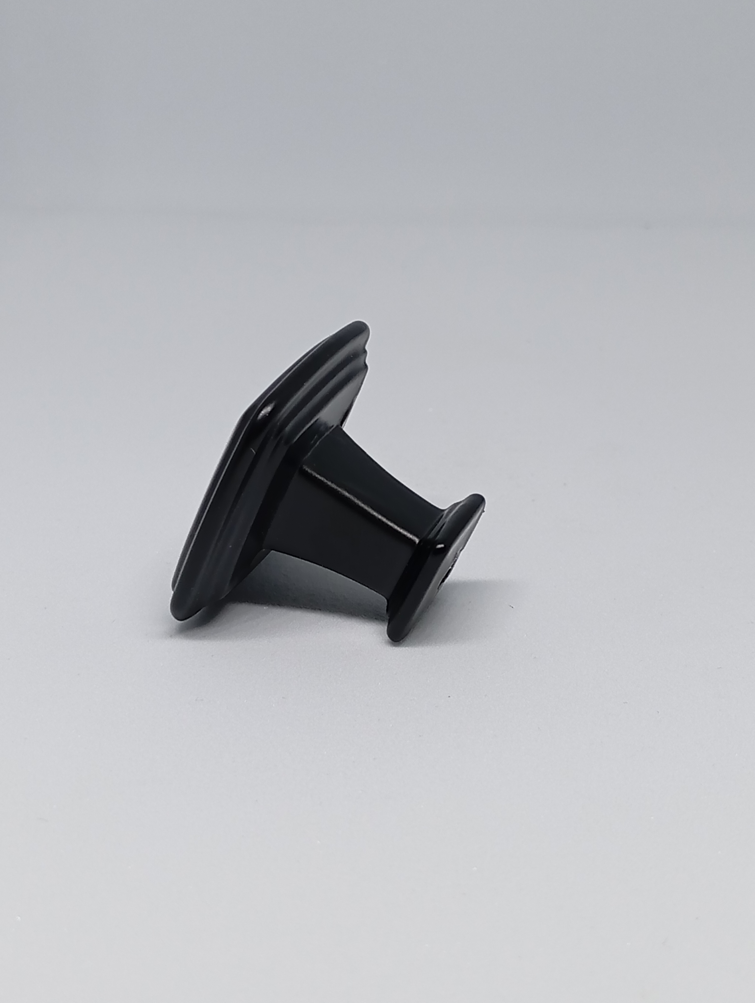Sleek Pyramidal Square Knob (PHK0116)