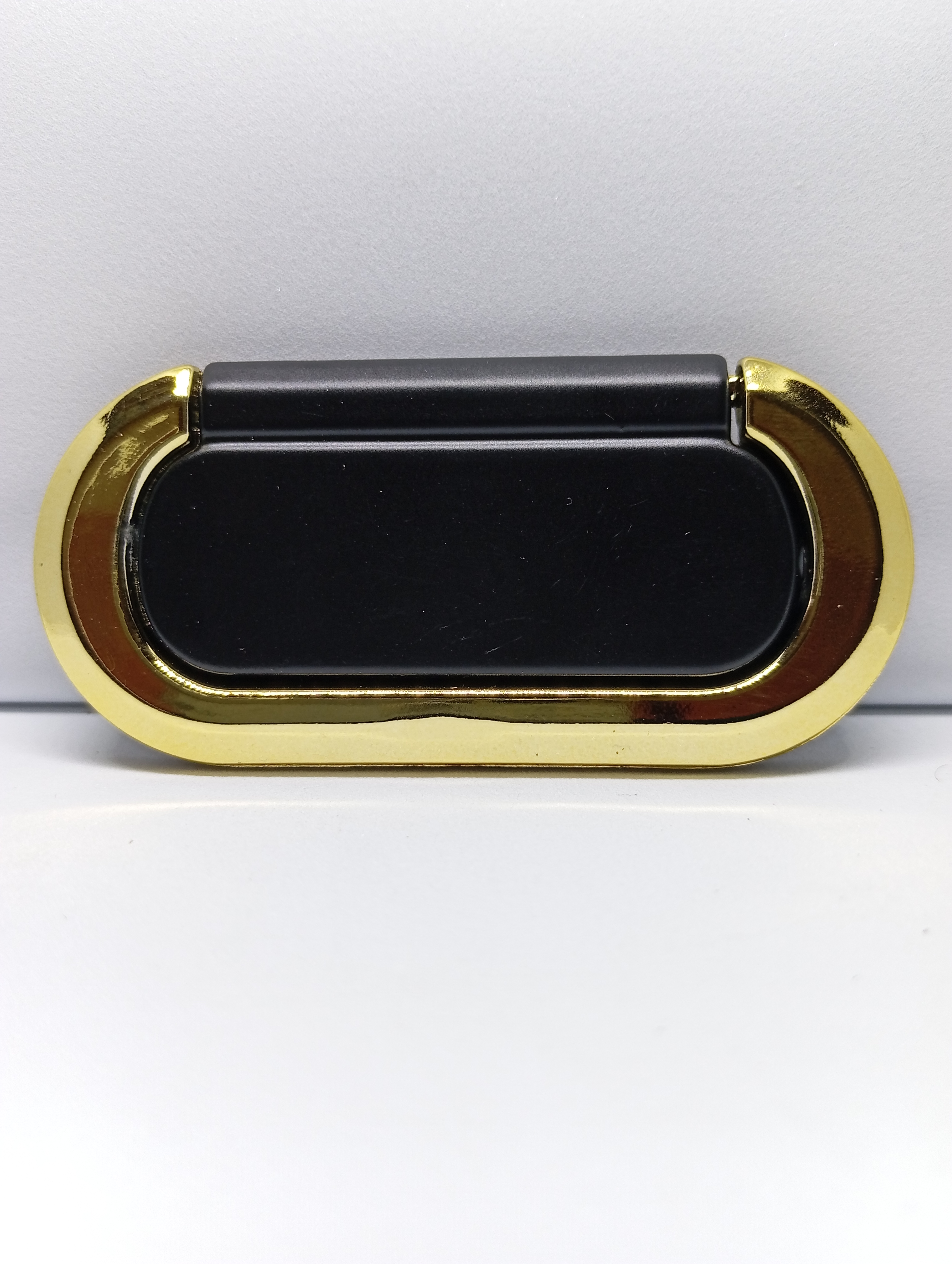 Oblong-Shaped Latkan Pull (PHL0030)