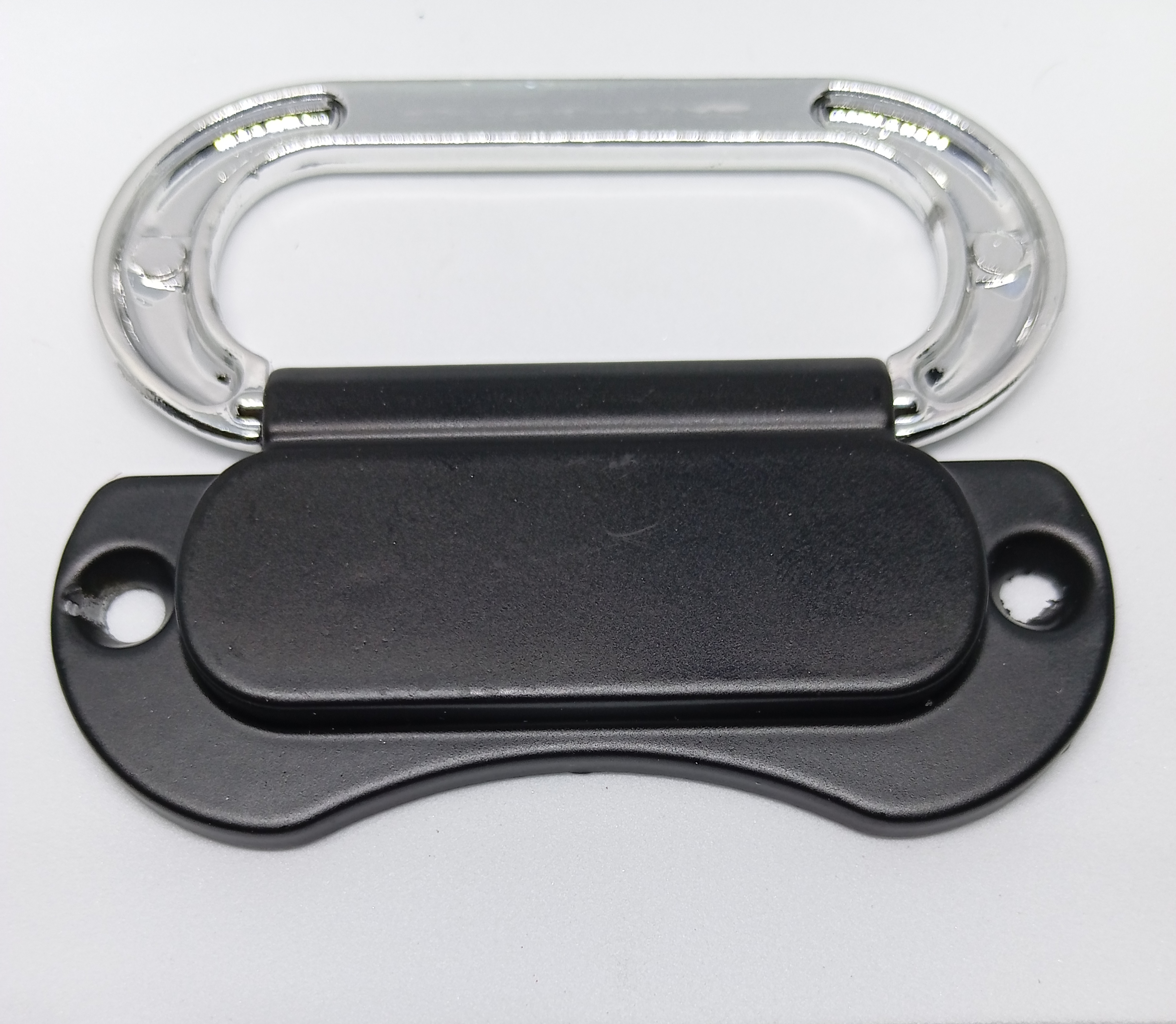 Oblong-Shaped Latkan Pull (PHL0030)