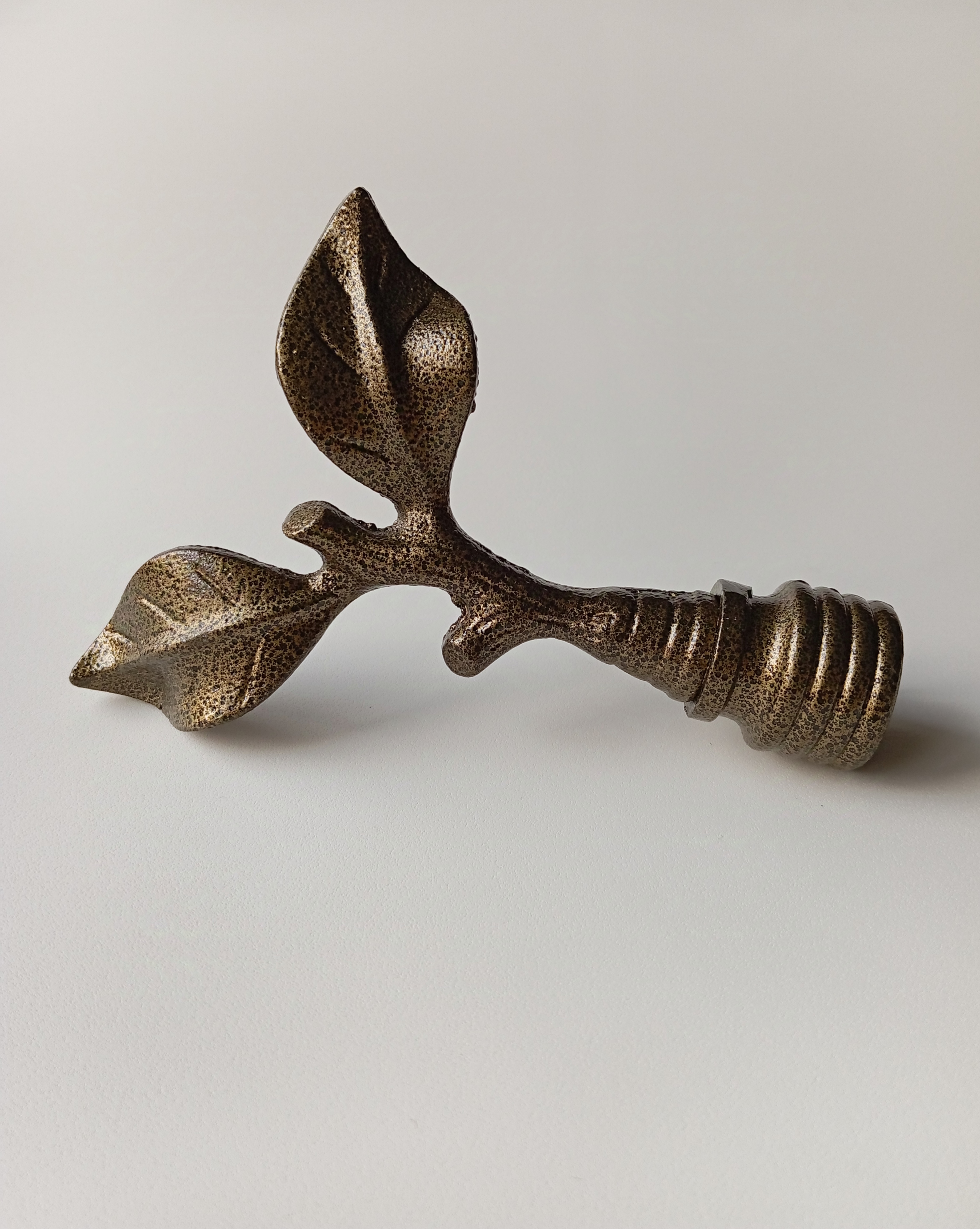 Stylish Leaf Curtain Pipe End (PHE0023)