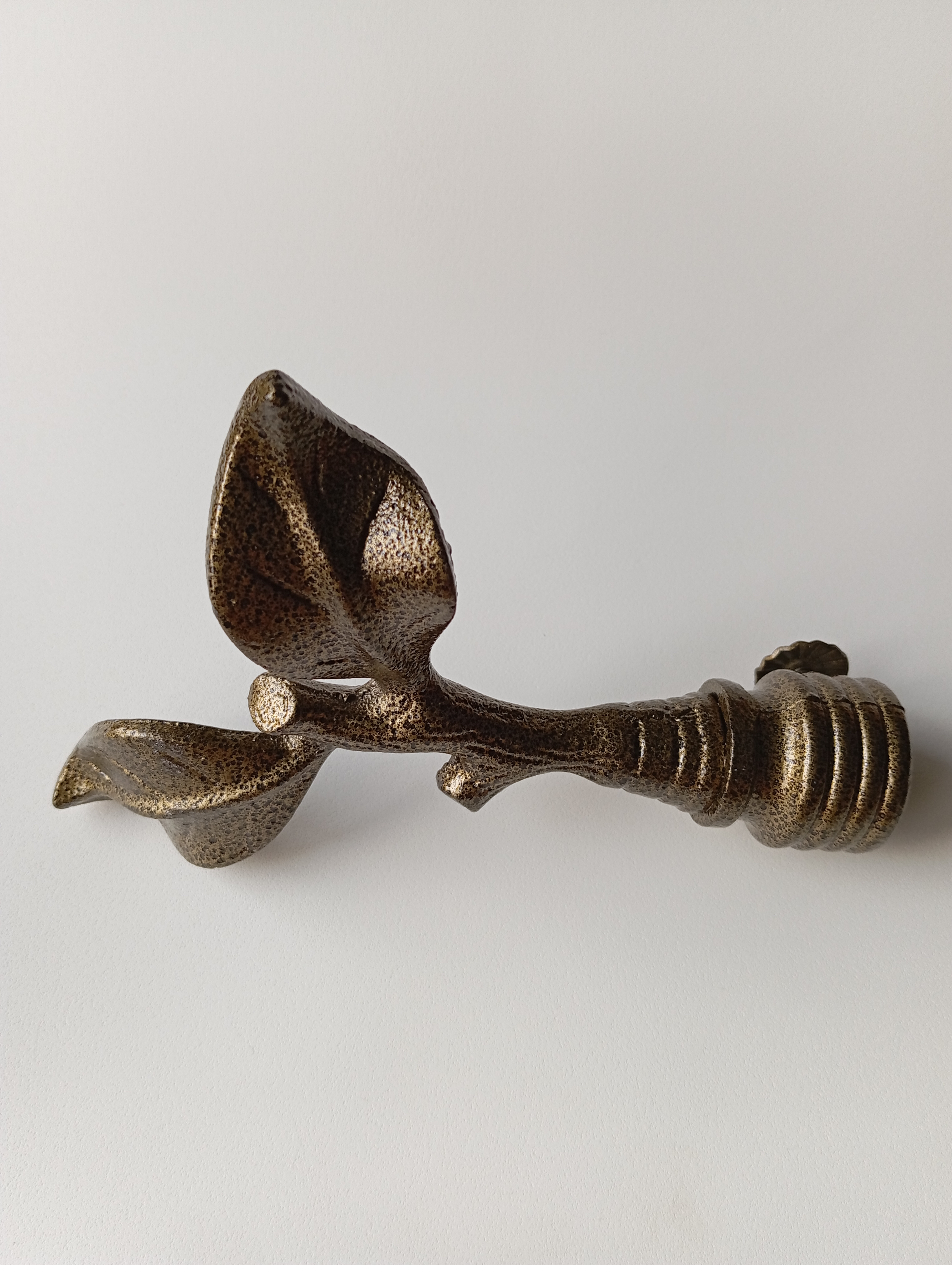 Stylish Leaf Curtain Pipe End (PHE0023)