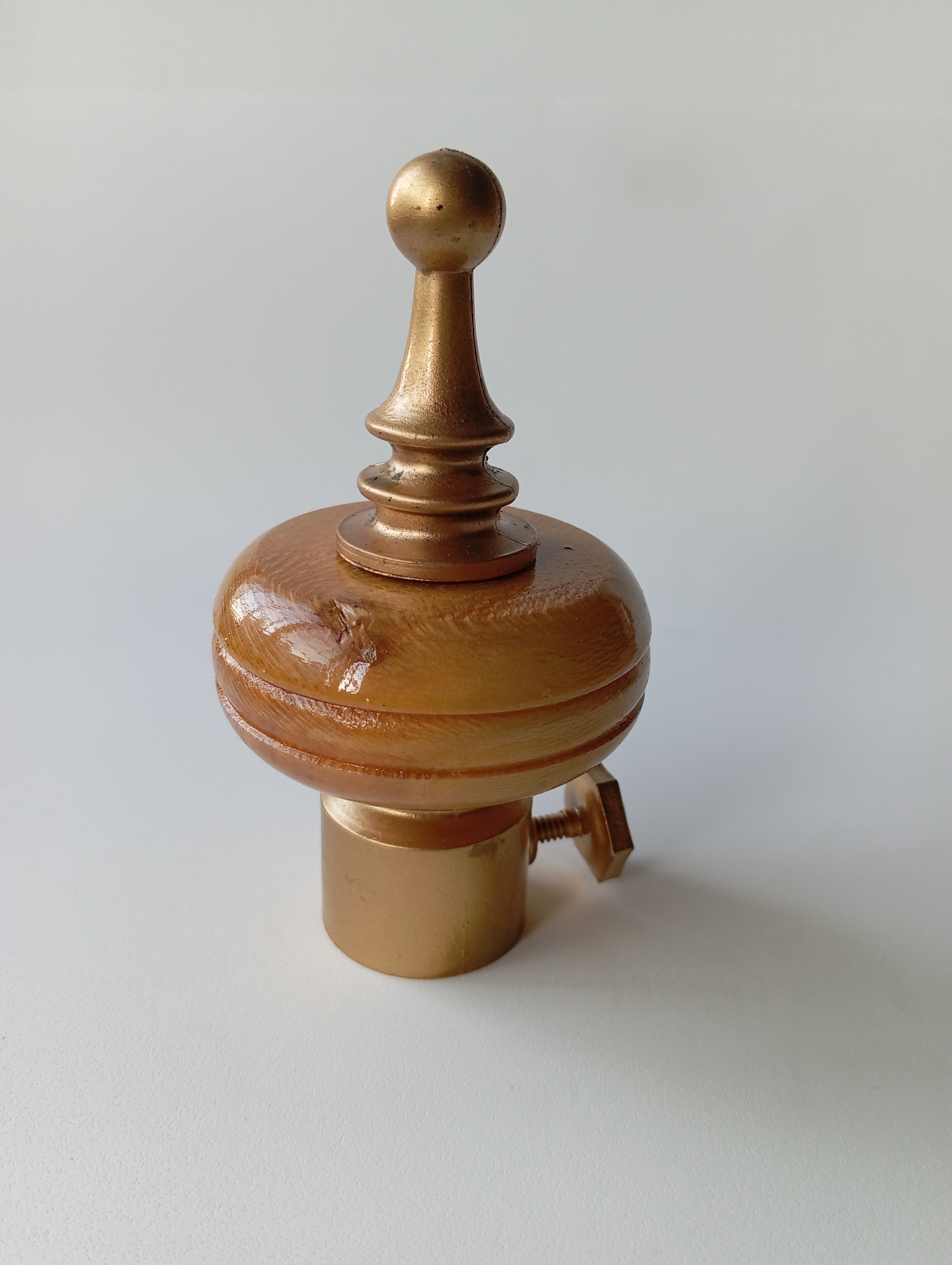 Gold and Wood Curtain Pipe End (PHE0029)