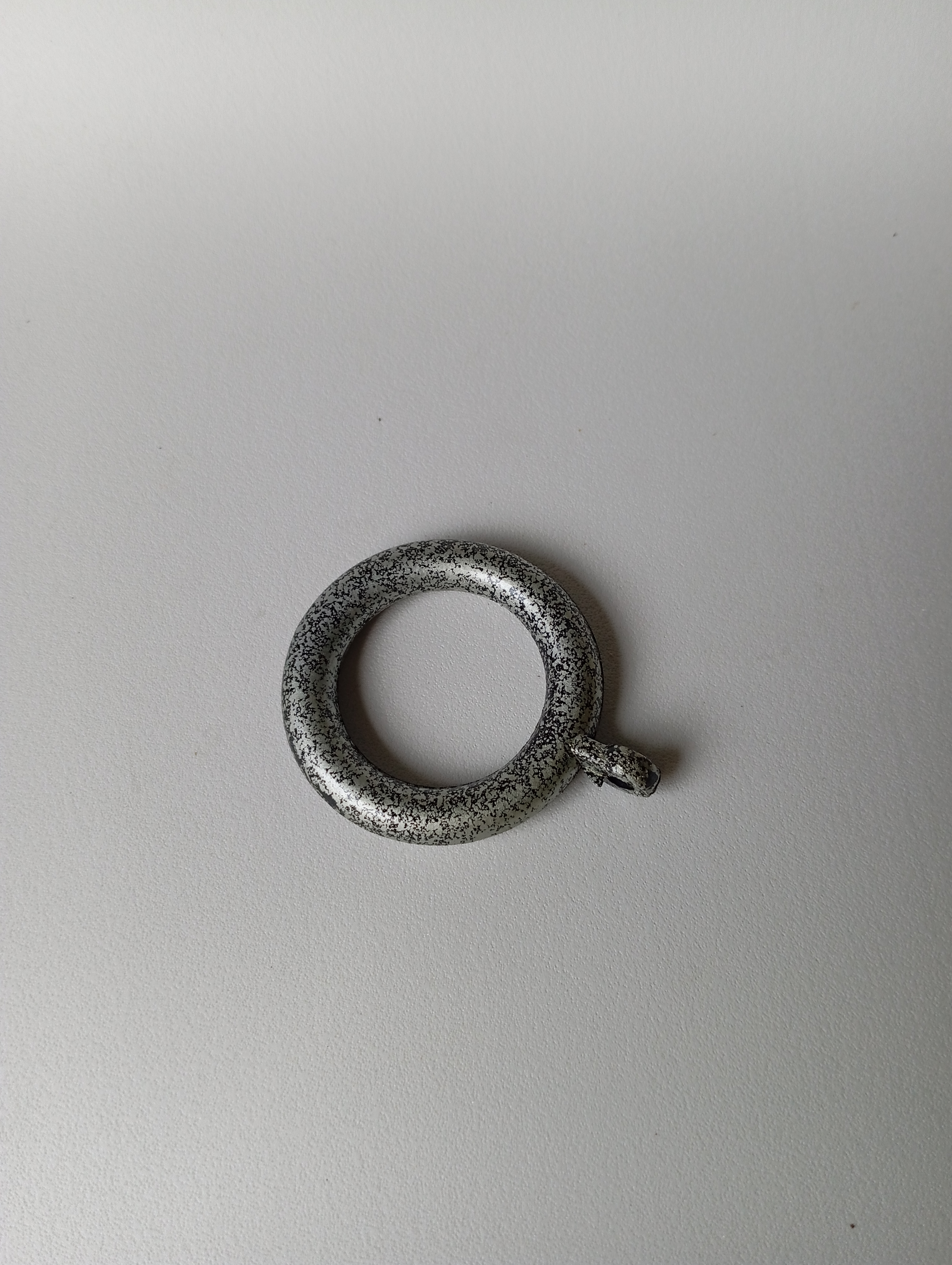 Curtain Pipe Ring with Eyelet 1.25"
