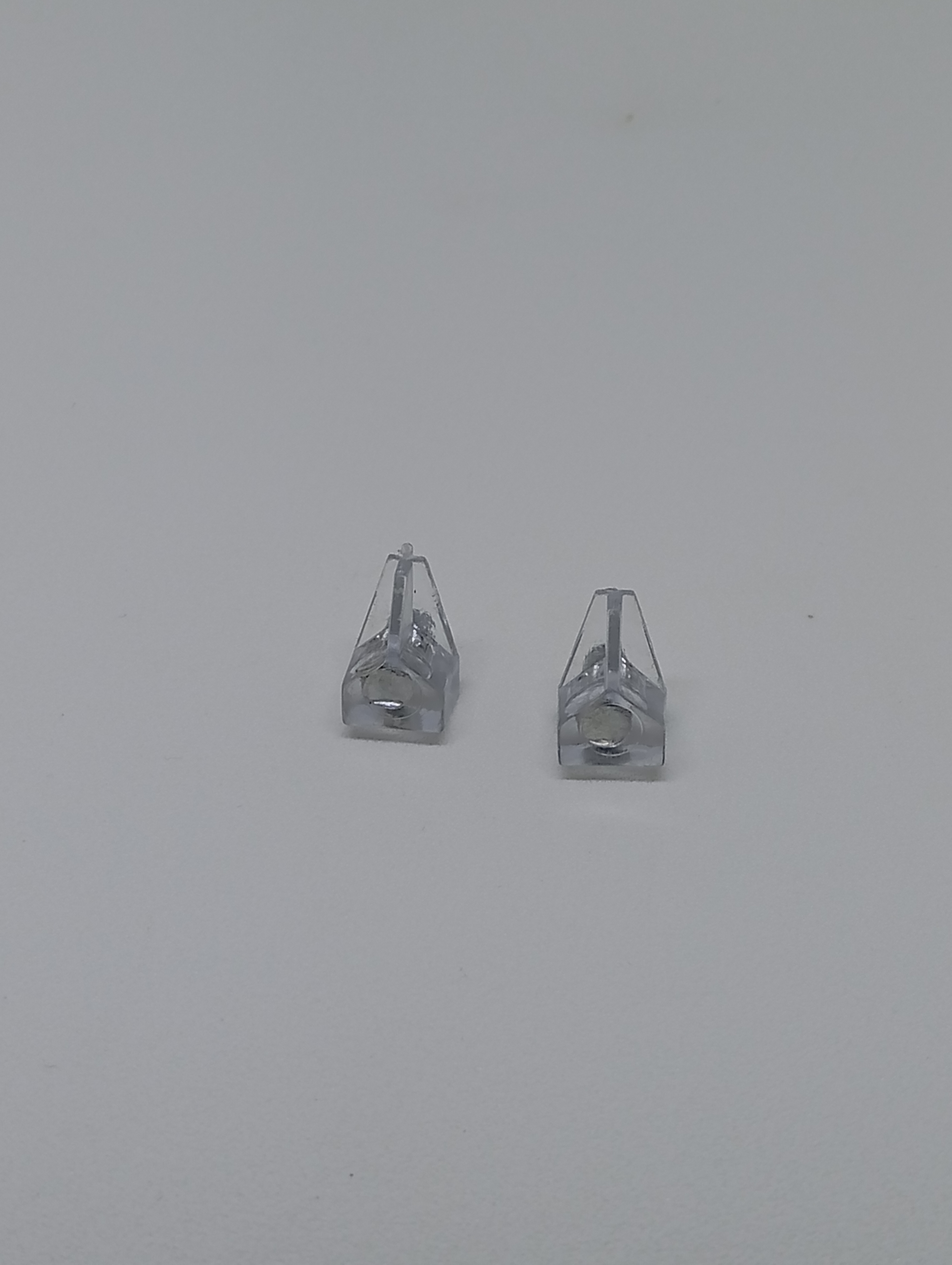 Shelf- Supporter Crystal and White