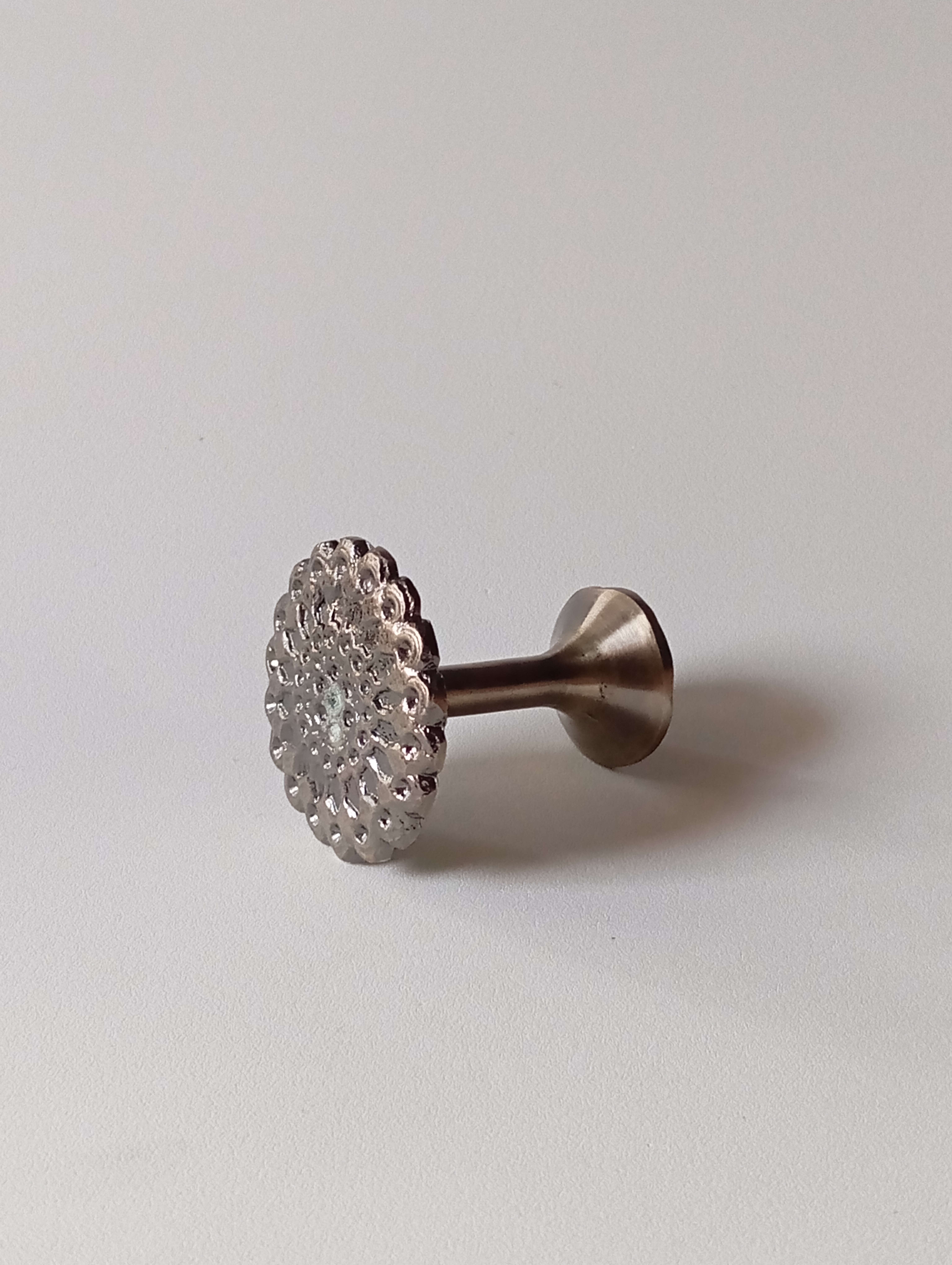 Intricate Flower Curtain Tie Hook (PCT0008A) (HR319)