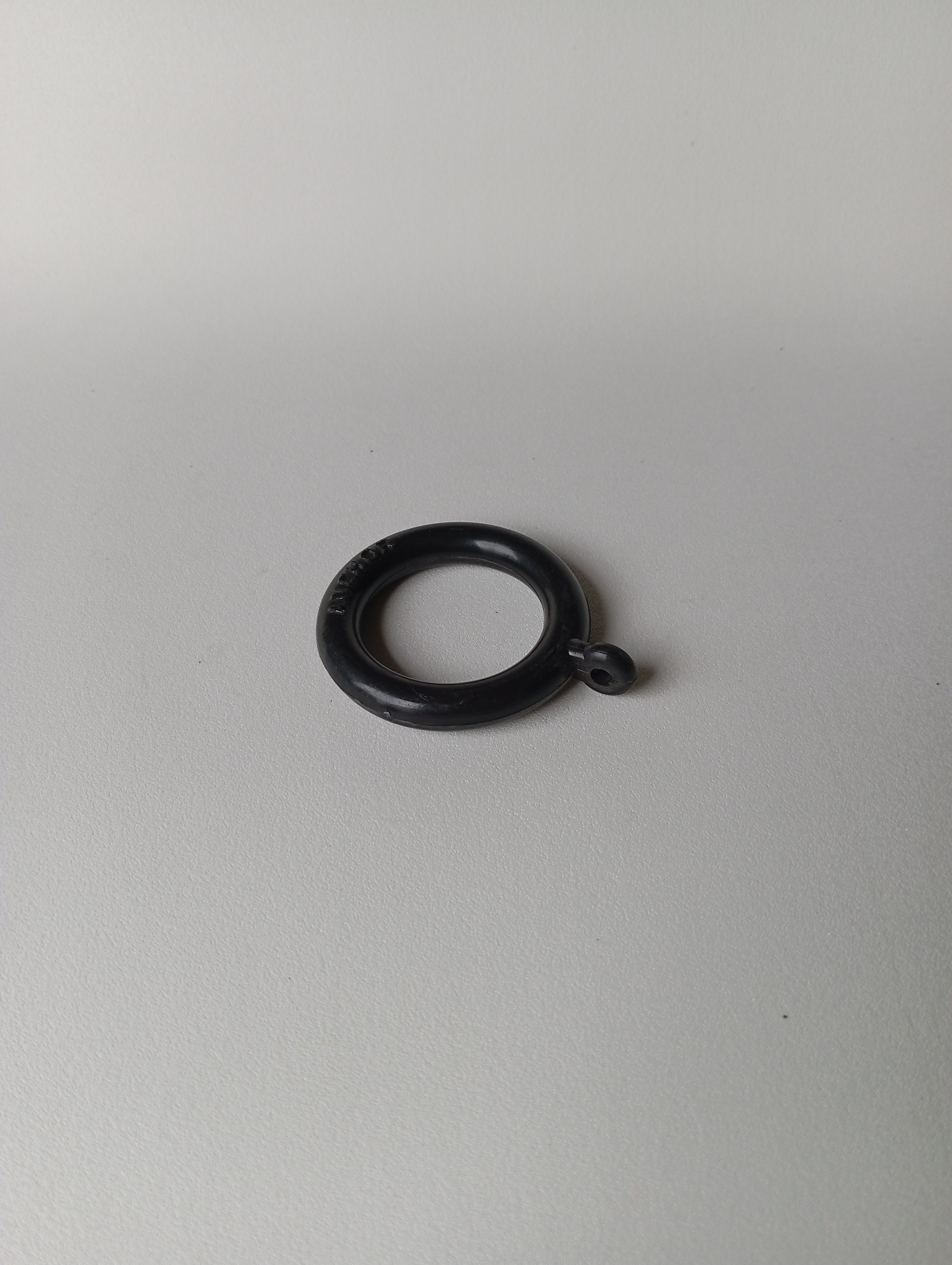 Curtain Pipe Ring with Eyelet 1.25"