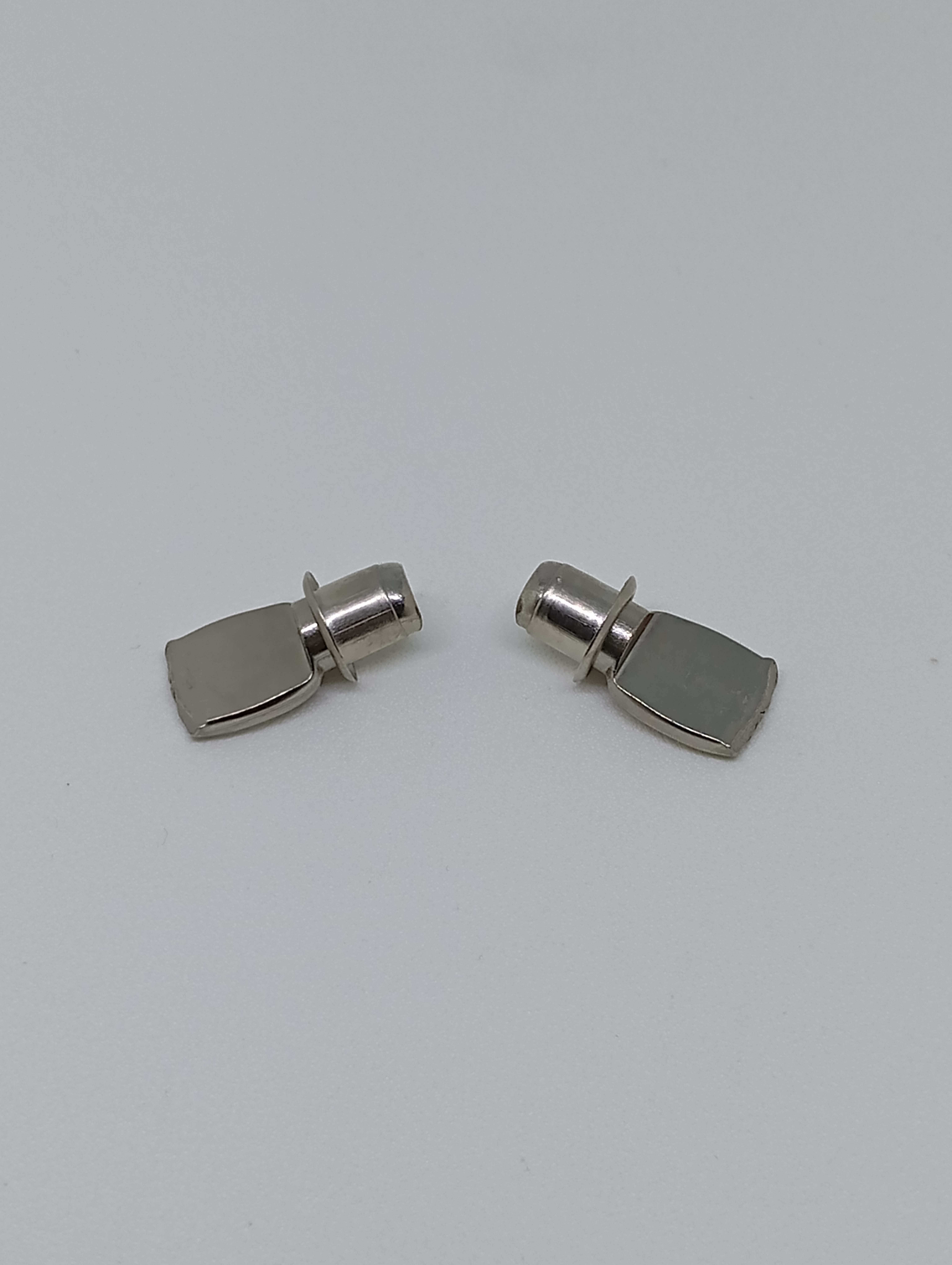 Shelf- Supporter Die-Cast with Washer