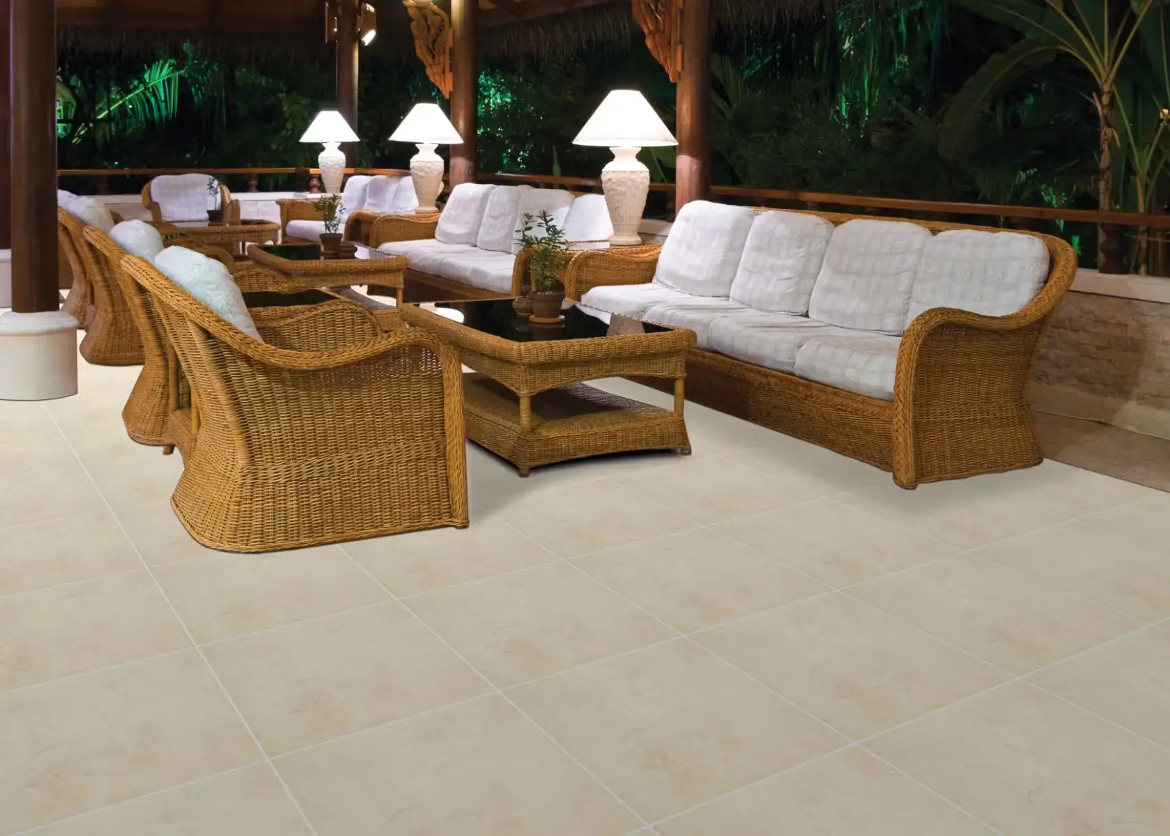 Plaza Beige 