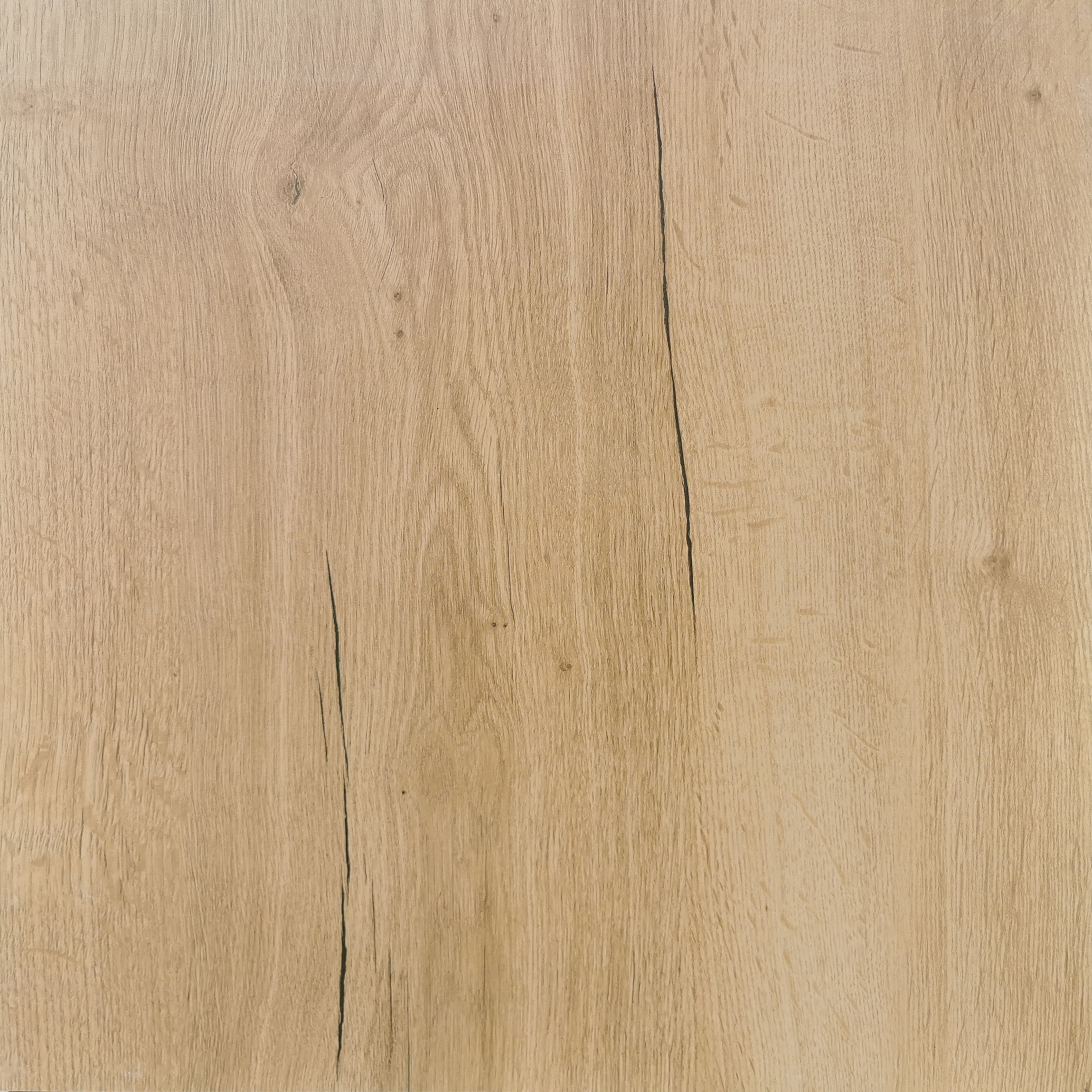 Avaro Wood 