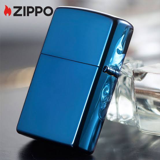 Zippo 20446 high polish blue