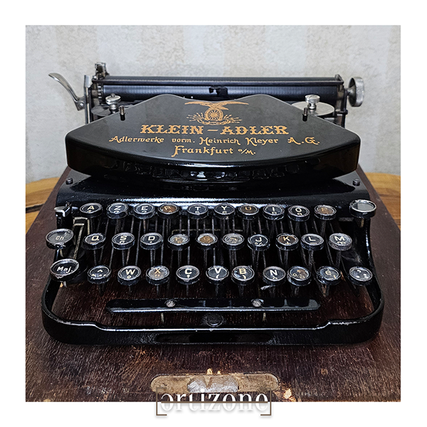 Klein Adler 1 Typewriter