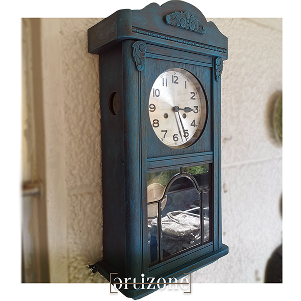 Vintage Pendulum Wall Clock